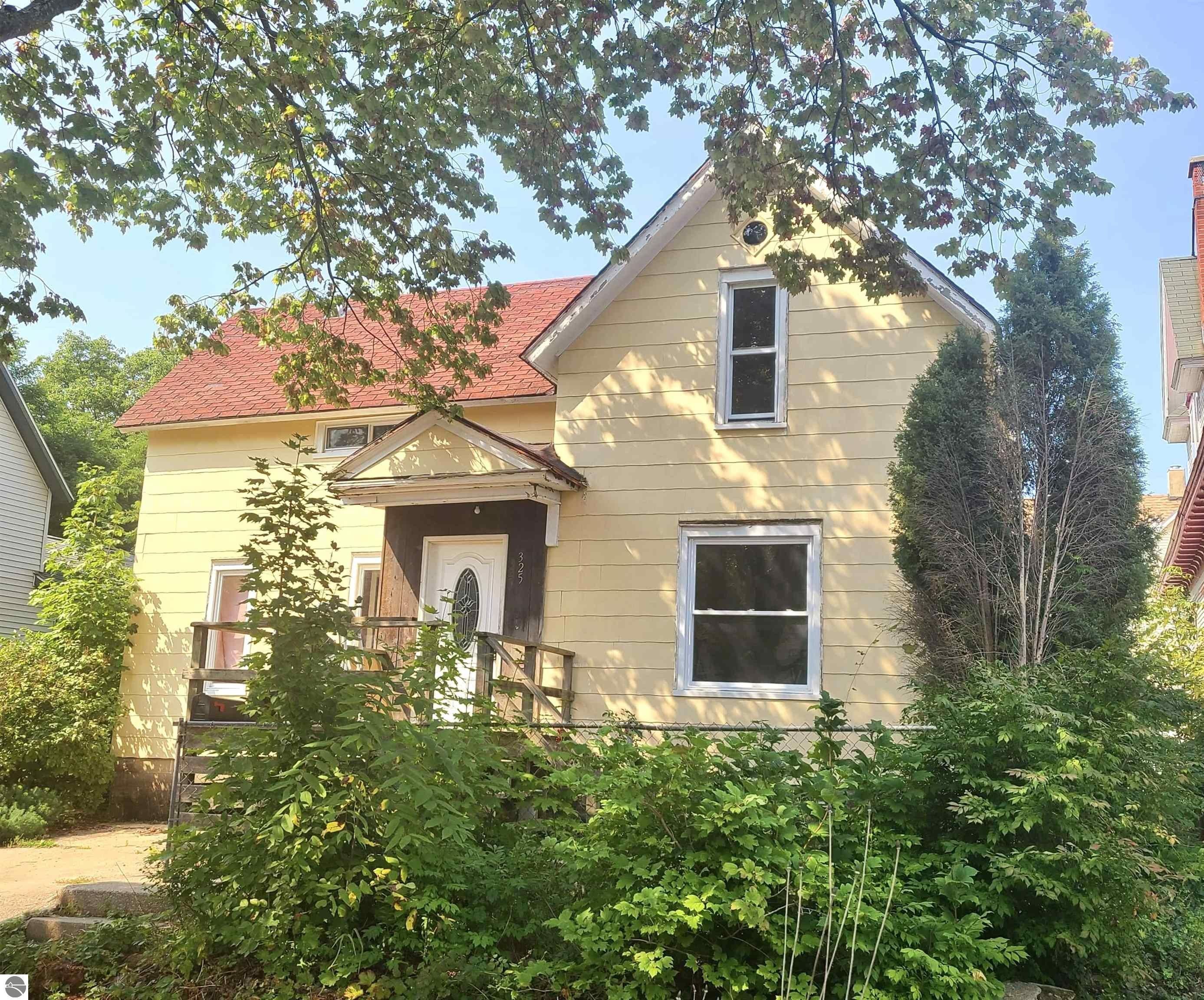 Cadillac, Wexford County, MI Lakefront Property, Waterfront Property