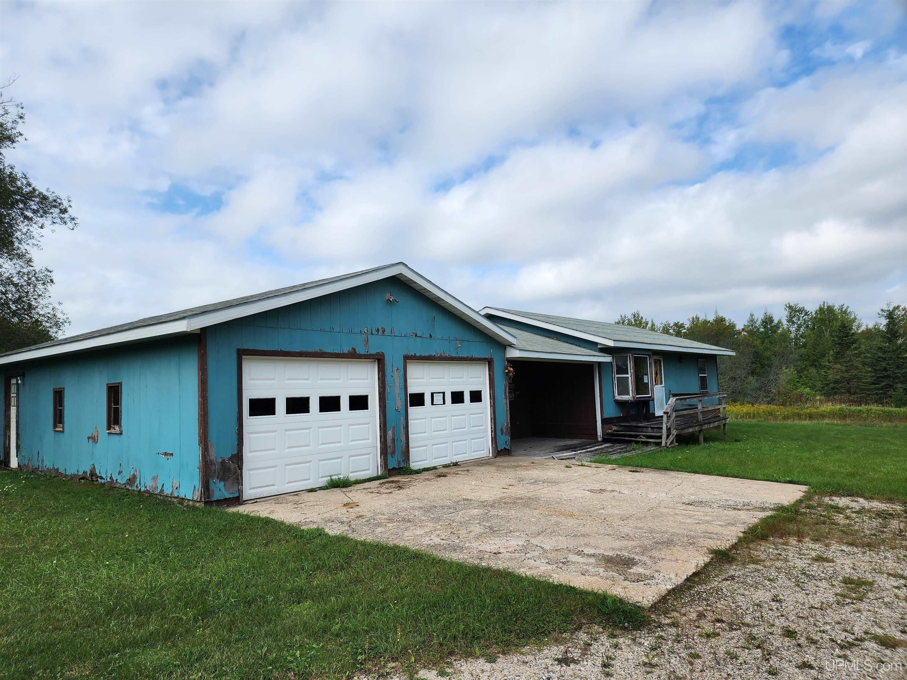 Germfask, Mackinac County, MI House for sale Property ID 414852065