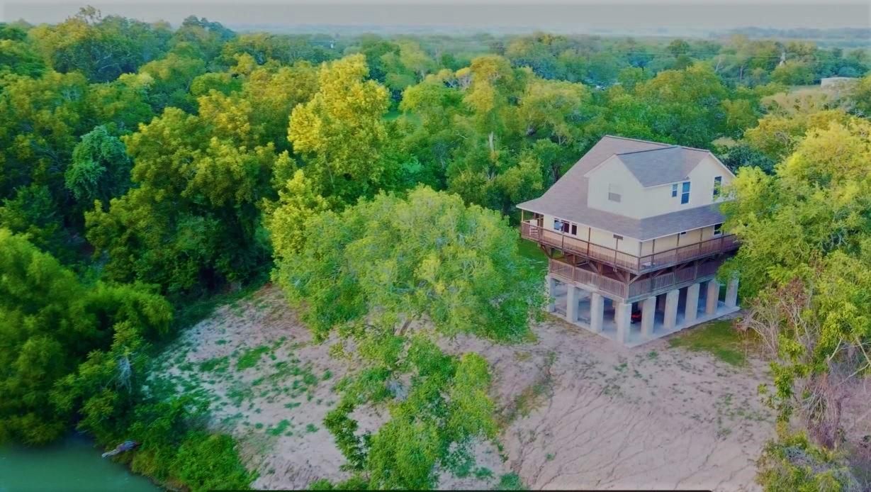 Cuero, Dewitt County, TX Riverfront Property, Waterfront Property