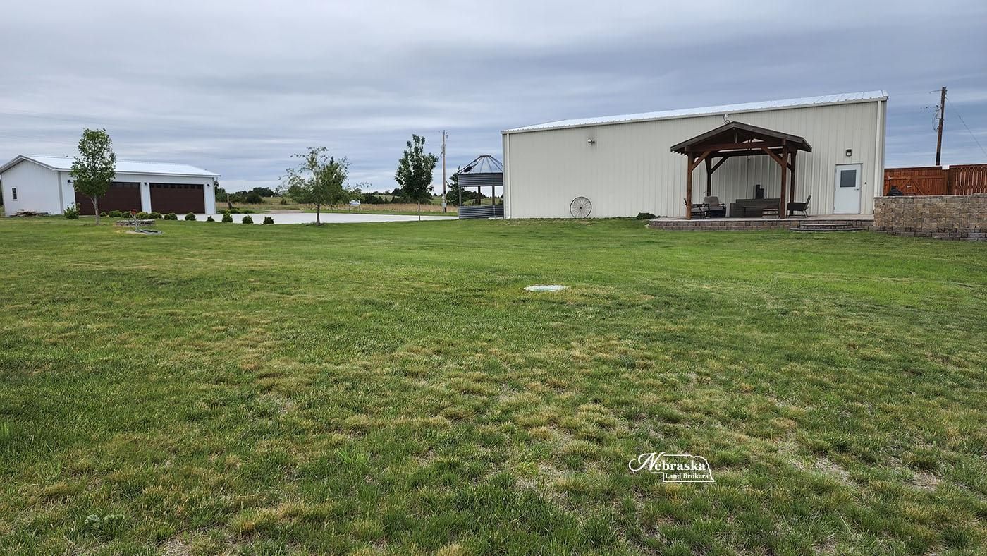 North Platte, Lincoln County, NE Commercial Property, Hunting Property, Horse Property, House