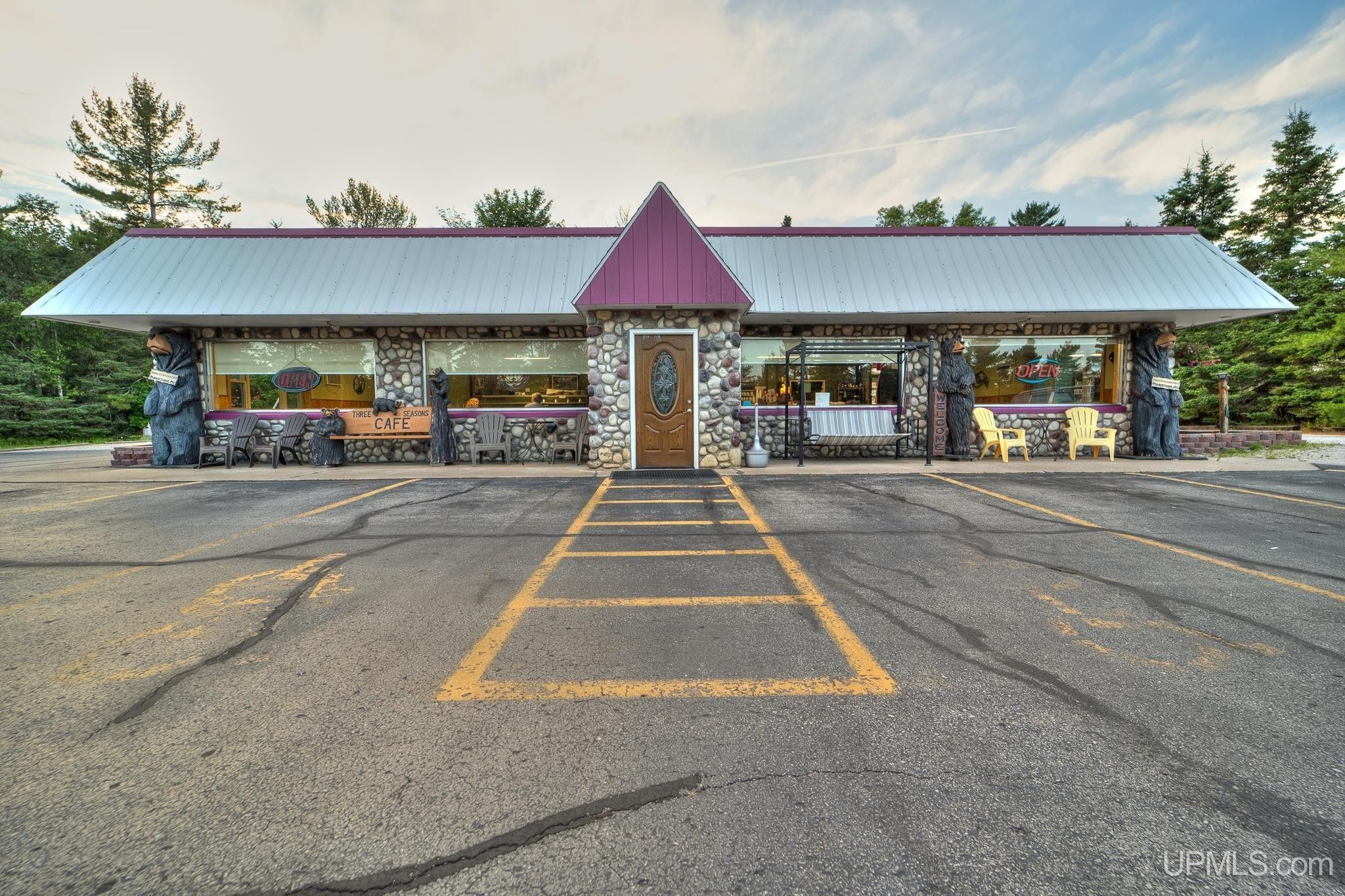 Manistique, Schoolcraft County, MI Commercial Property, House for sale