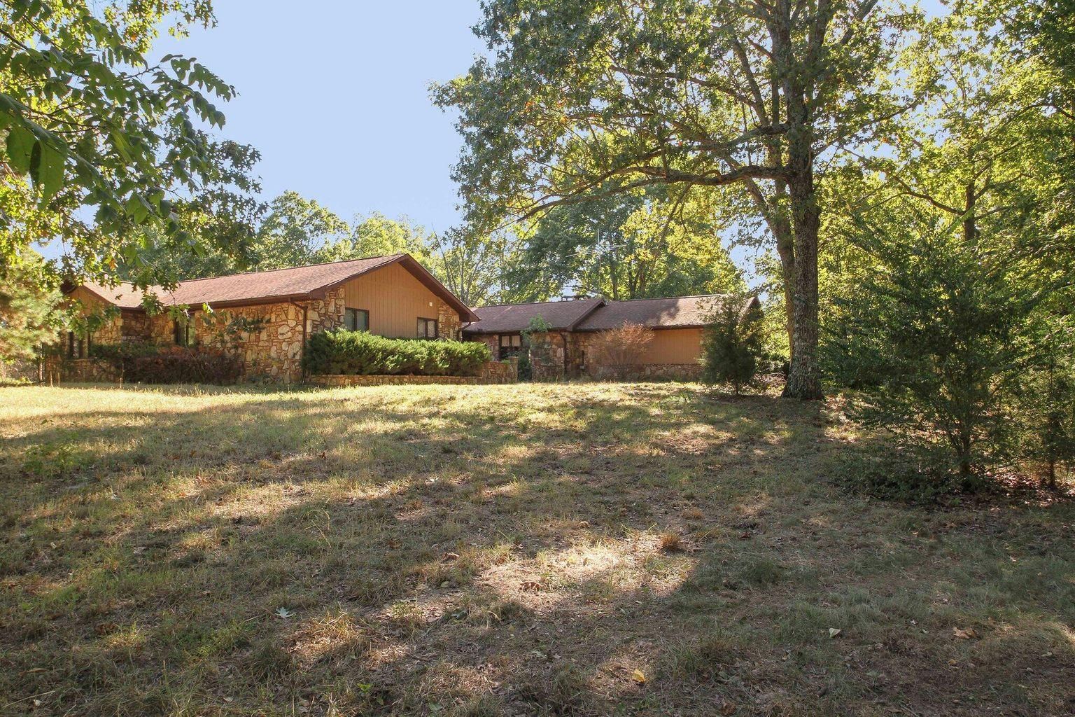 West Plains, Howell County, MO Farms and Ranches, House for sale