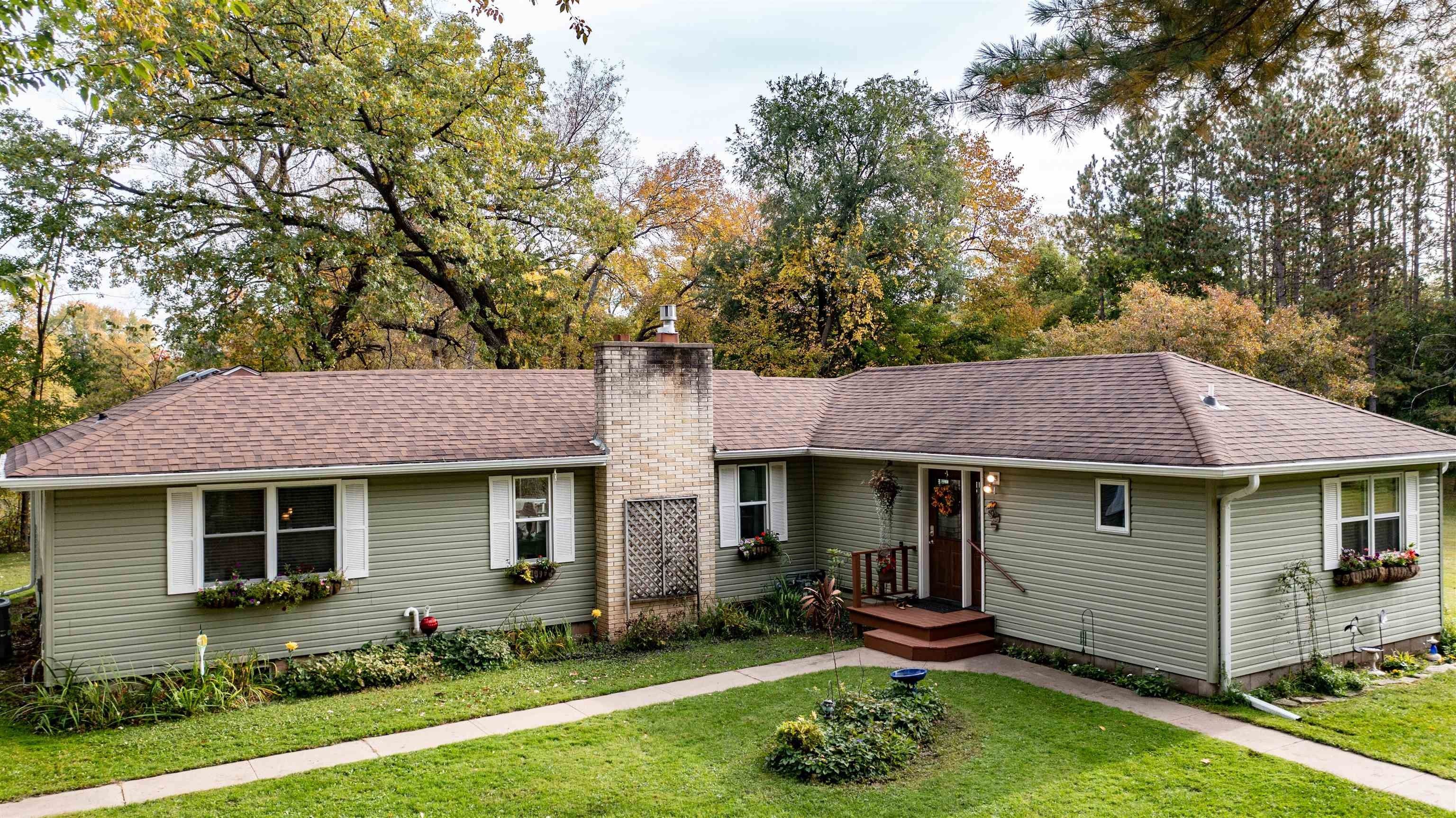 Waupaca, Waupaca County, WI Lakefront Property, Waterfront Property