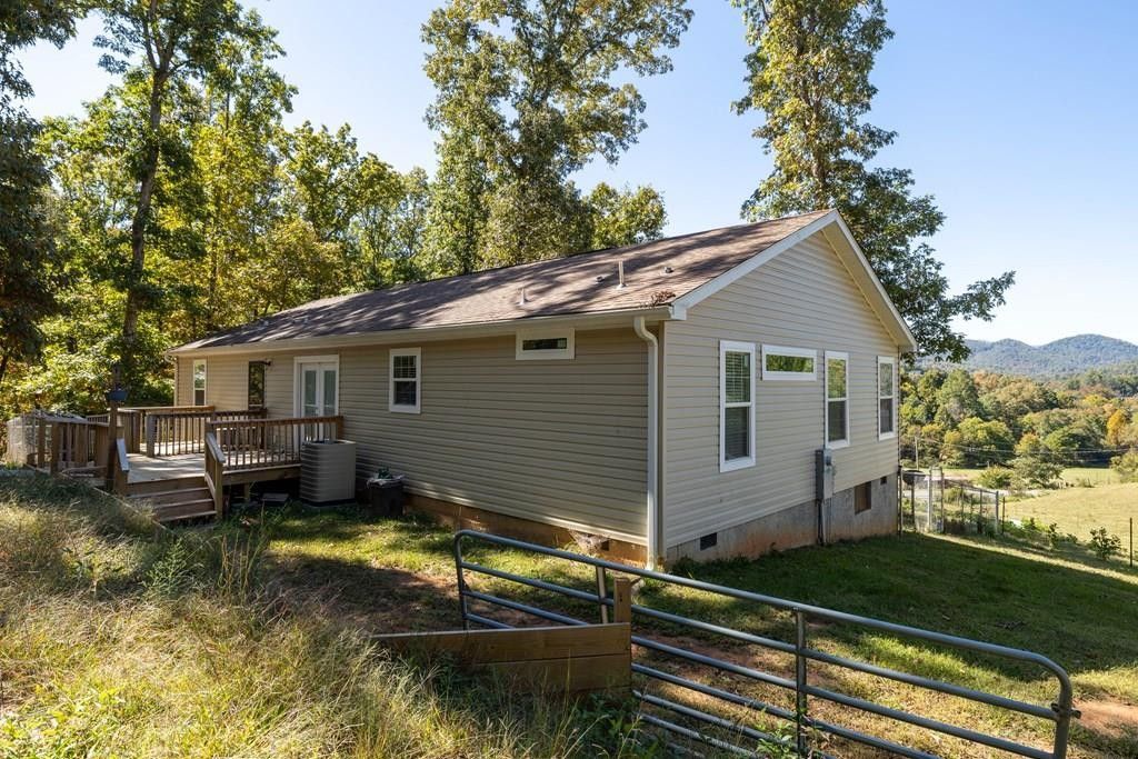 Franklin, Macon County, NC House for sale Property ID 415004196