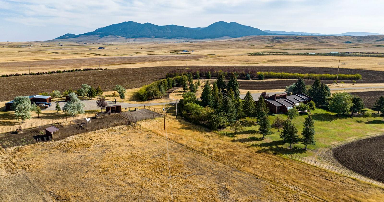 Lewistown, Fergus County, MT Horse Property, House for sale Property ID
