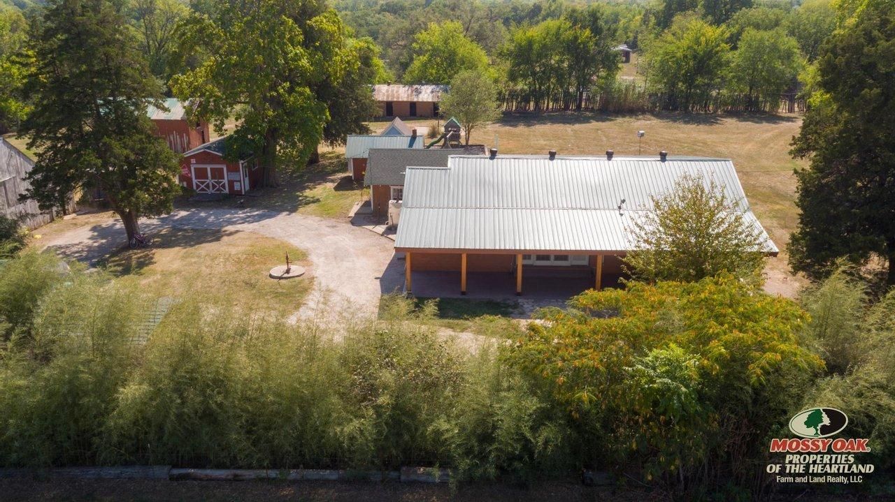 Coffeyville, Montgomery County, KS Farms and Ranches, House for sale