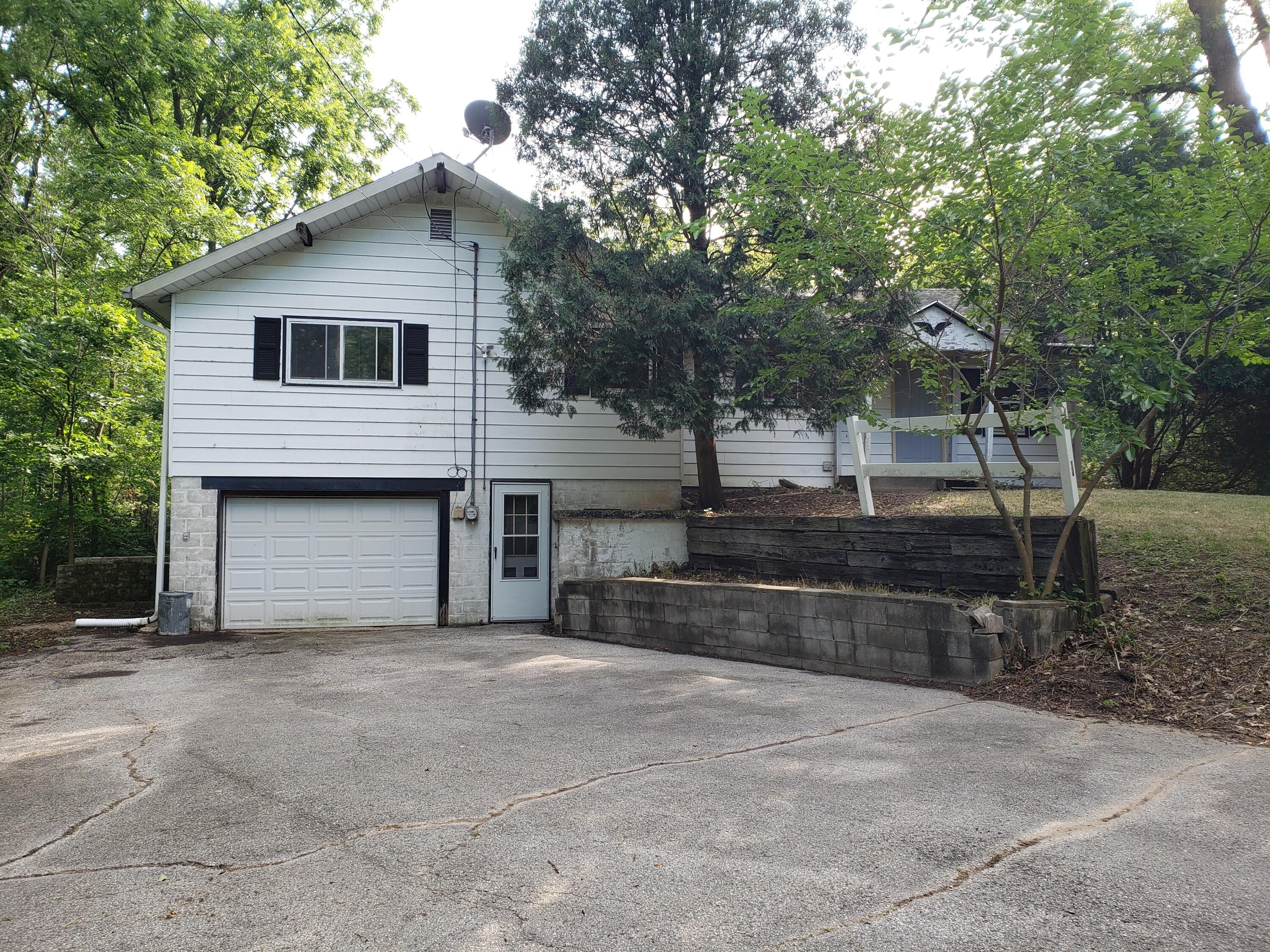 Waterford, Racine County, WI Lakefront Property, Waterfront Property