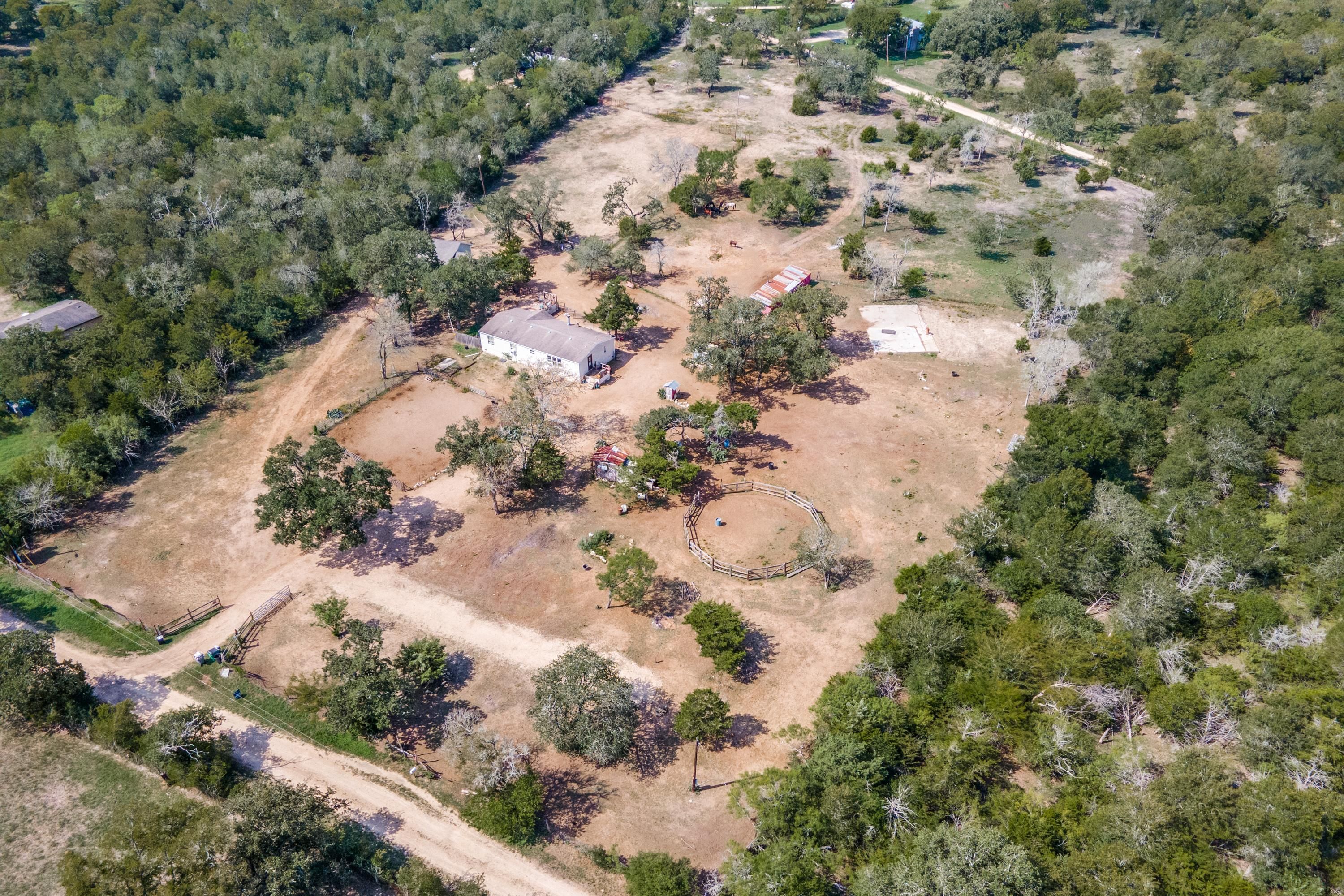 Dale, Caldwell County, TX Farms and Ranches, Horse Property, House for sale Property ID