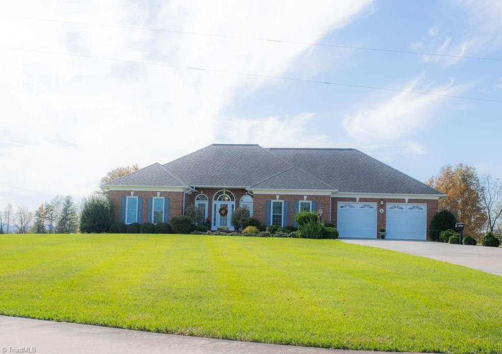 Purlear, Wilkes County, NC House for sale Property ID 415174888