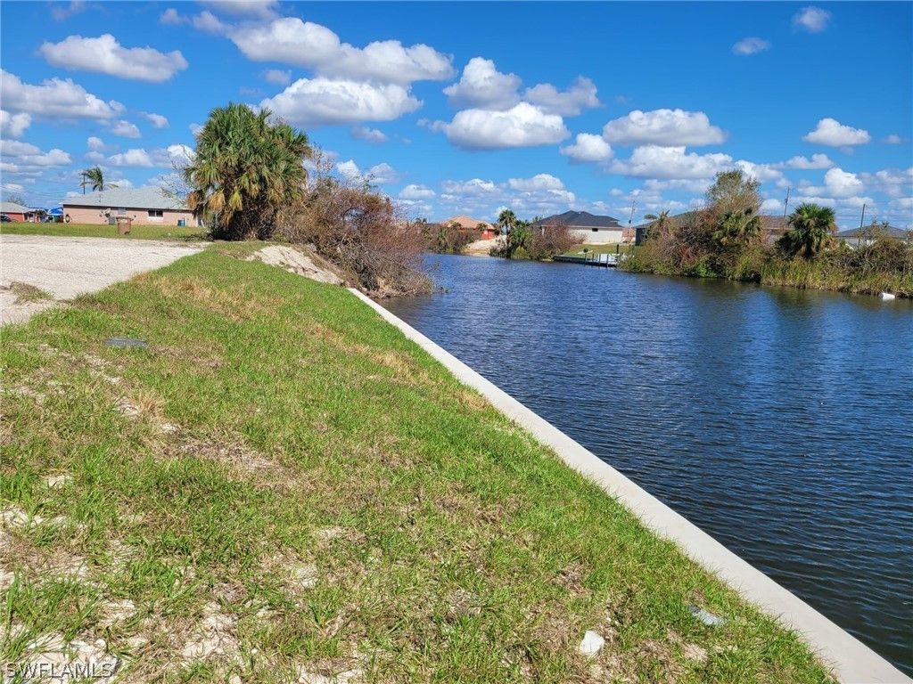Cape Coral, Lee County, FL Undeveloped Land, Lakefront Property