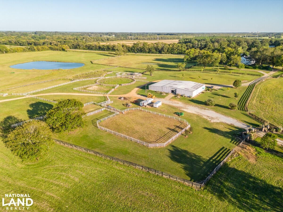 Columbus, Lowndes County, MS Farms and Ranches, Horse Property, House