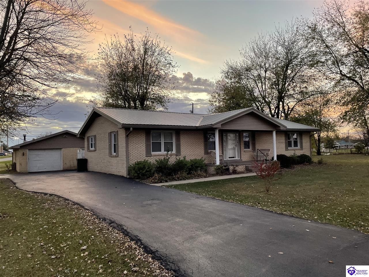 Hardinsburg, Breckinridge County, KY Lakefront Property, Waterfront