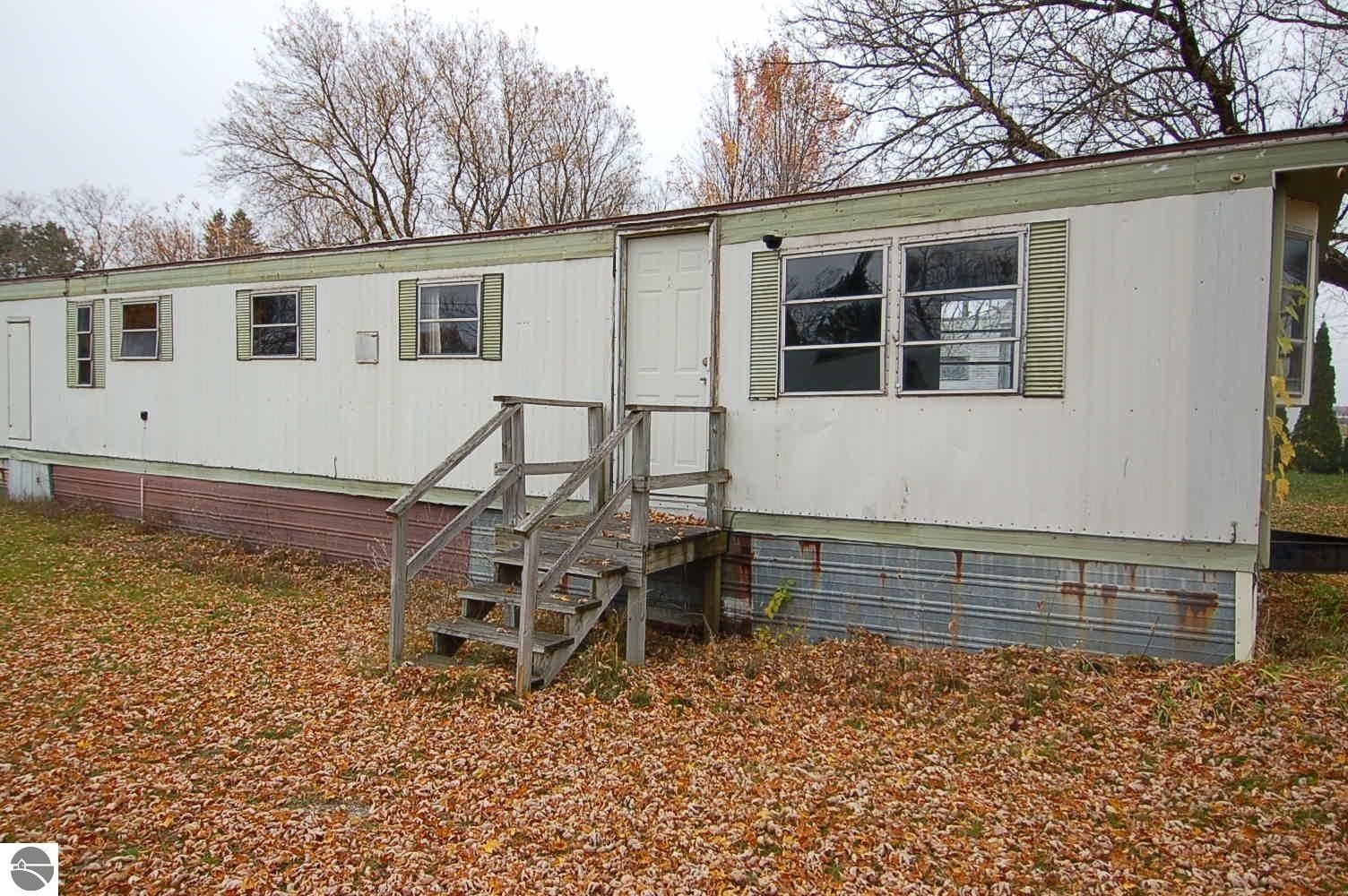 Cadillac, Wexford County, MI Lakefront Property, Waterfront Property