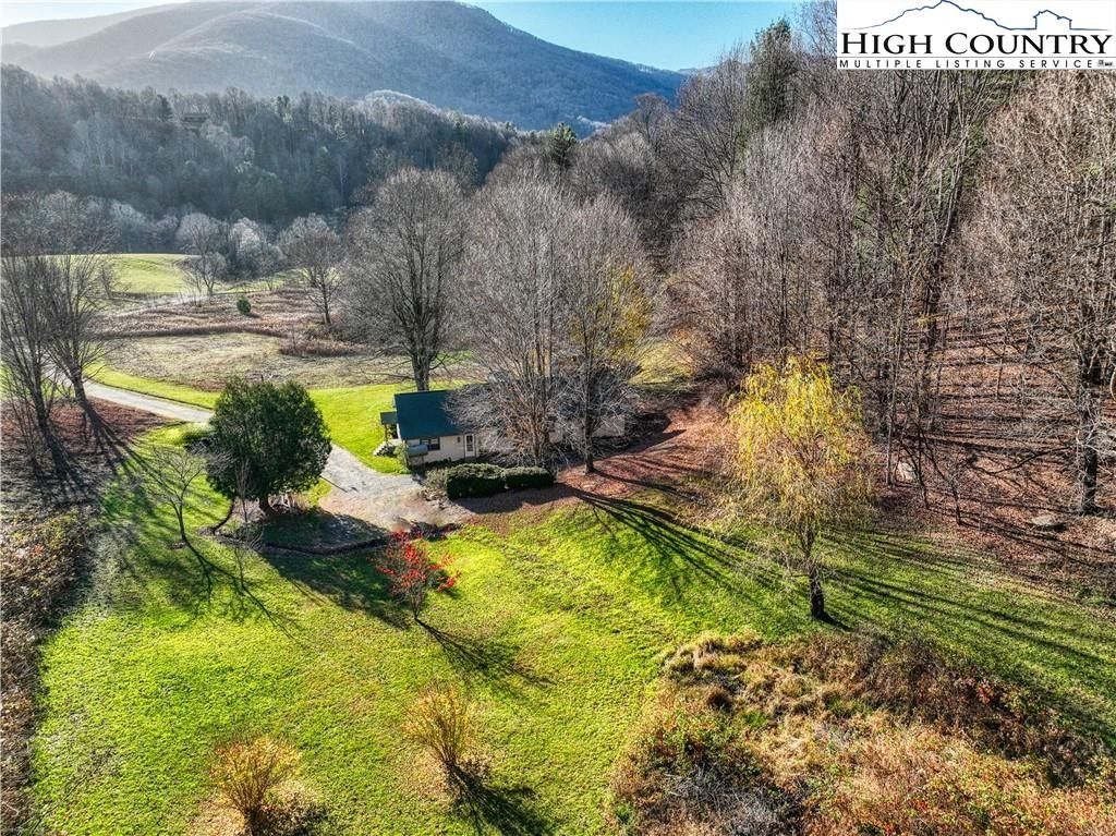 West Jefferson, Ashe County, NC House for sale Property ID 415260331