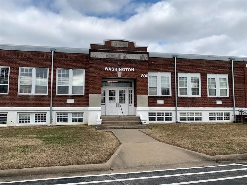 Springdale, Washington County, AR Commercial Property, House for sale