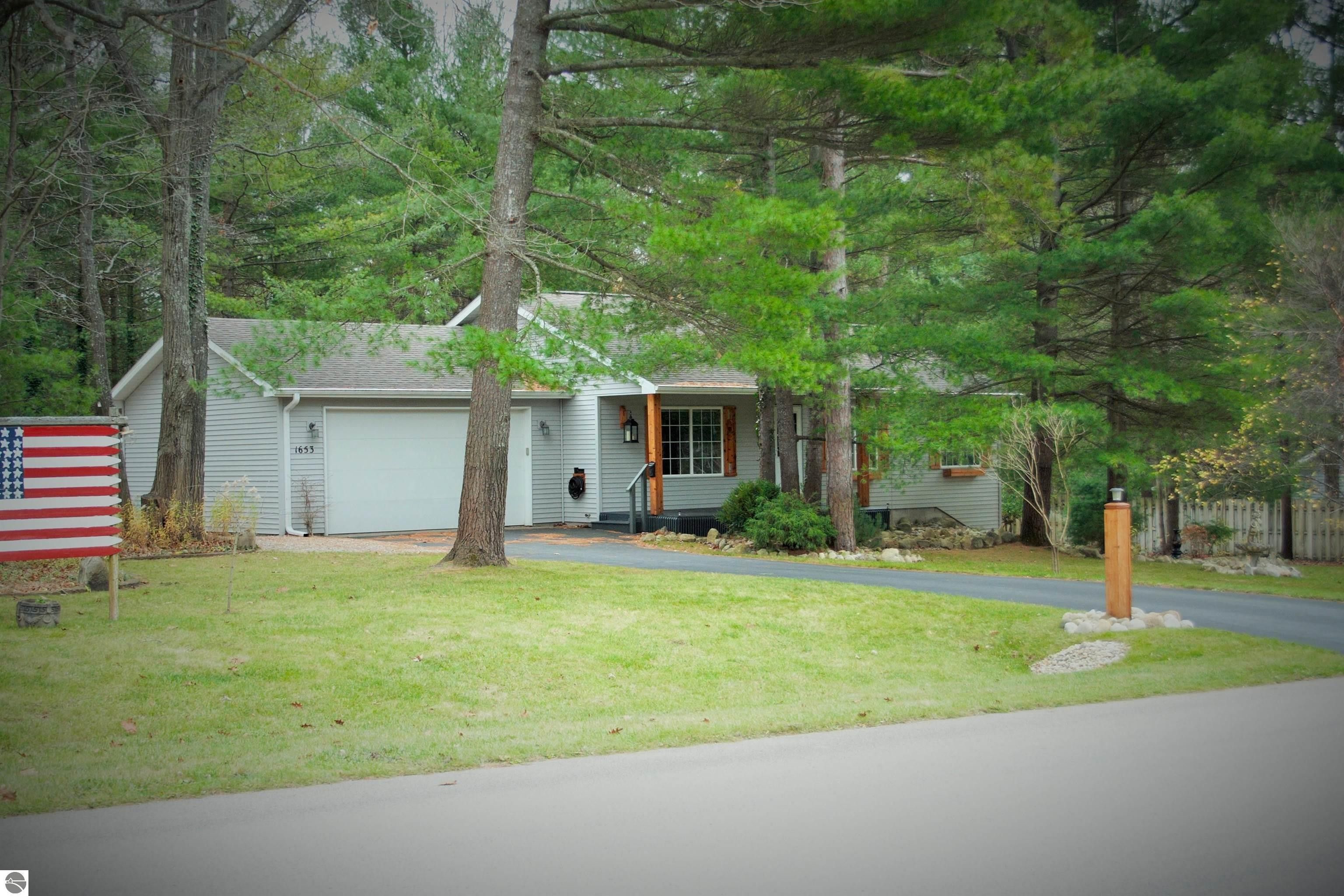 Interlochen, Grand Traverse County, MI Lakefront Property, Waterfront