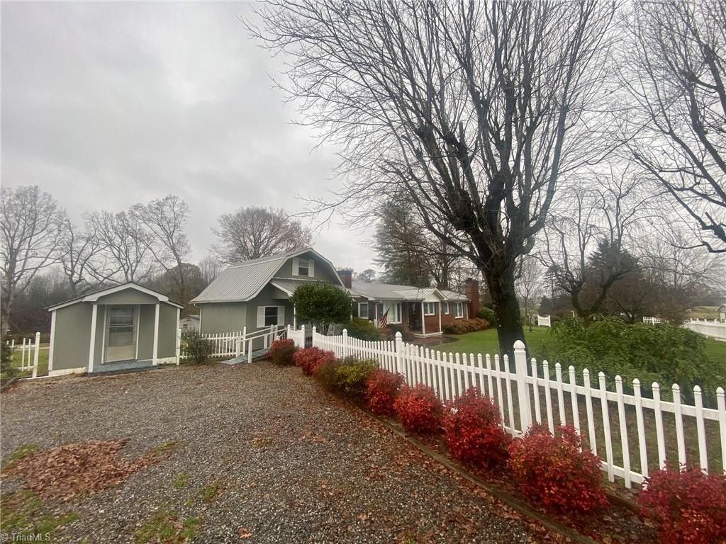 Roaring River, Wilkes County, NC House for sale Property ID 415305559