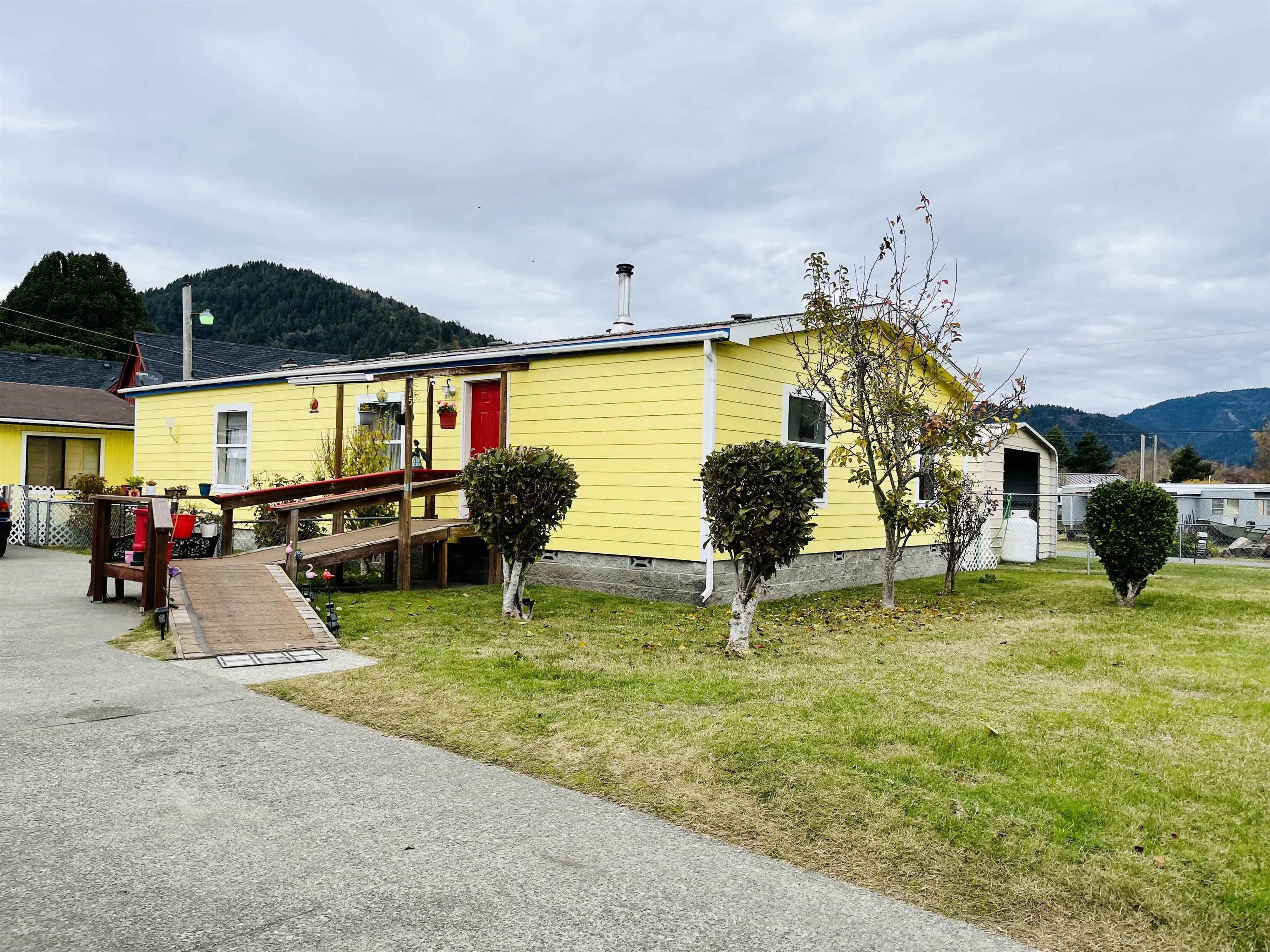 Klamath, Del Norte County, CA House for sale Property ID 415343042