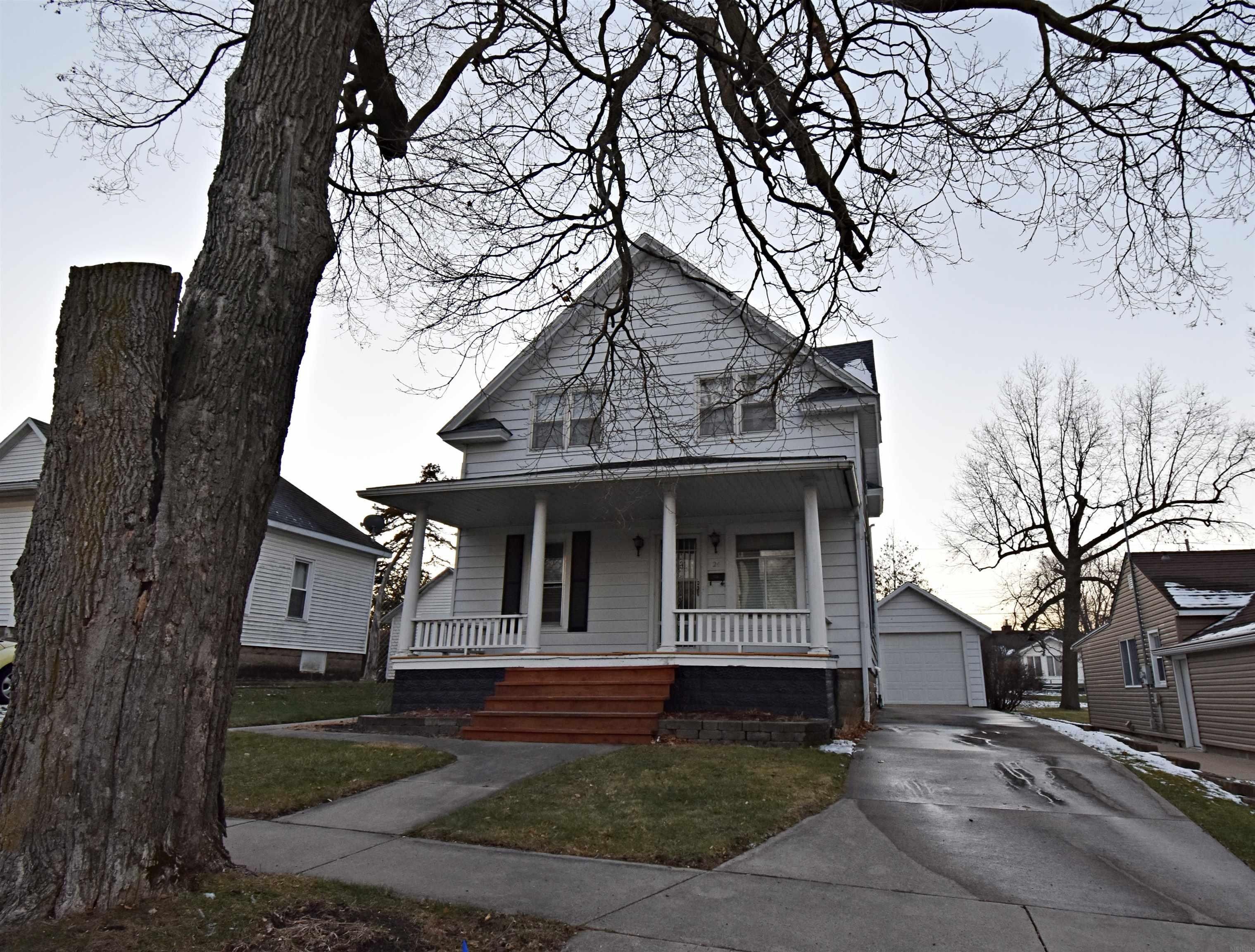 Oelwein, Fayette County, IA House for sale Property ID 415374337