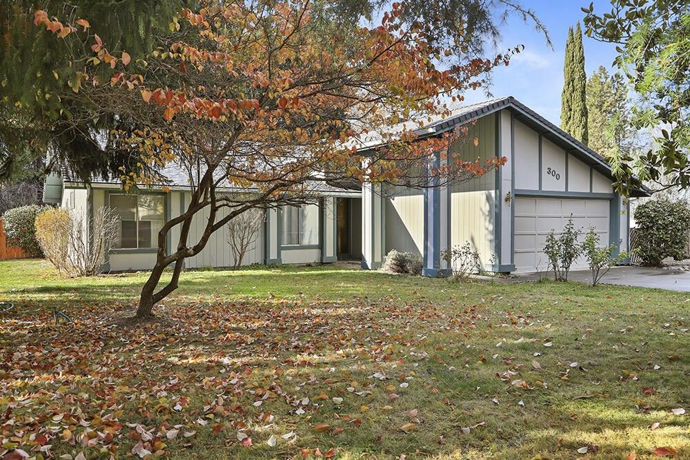 Grants Pass, Josephine County, OR Lakefront Property, Waterfront