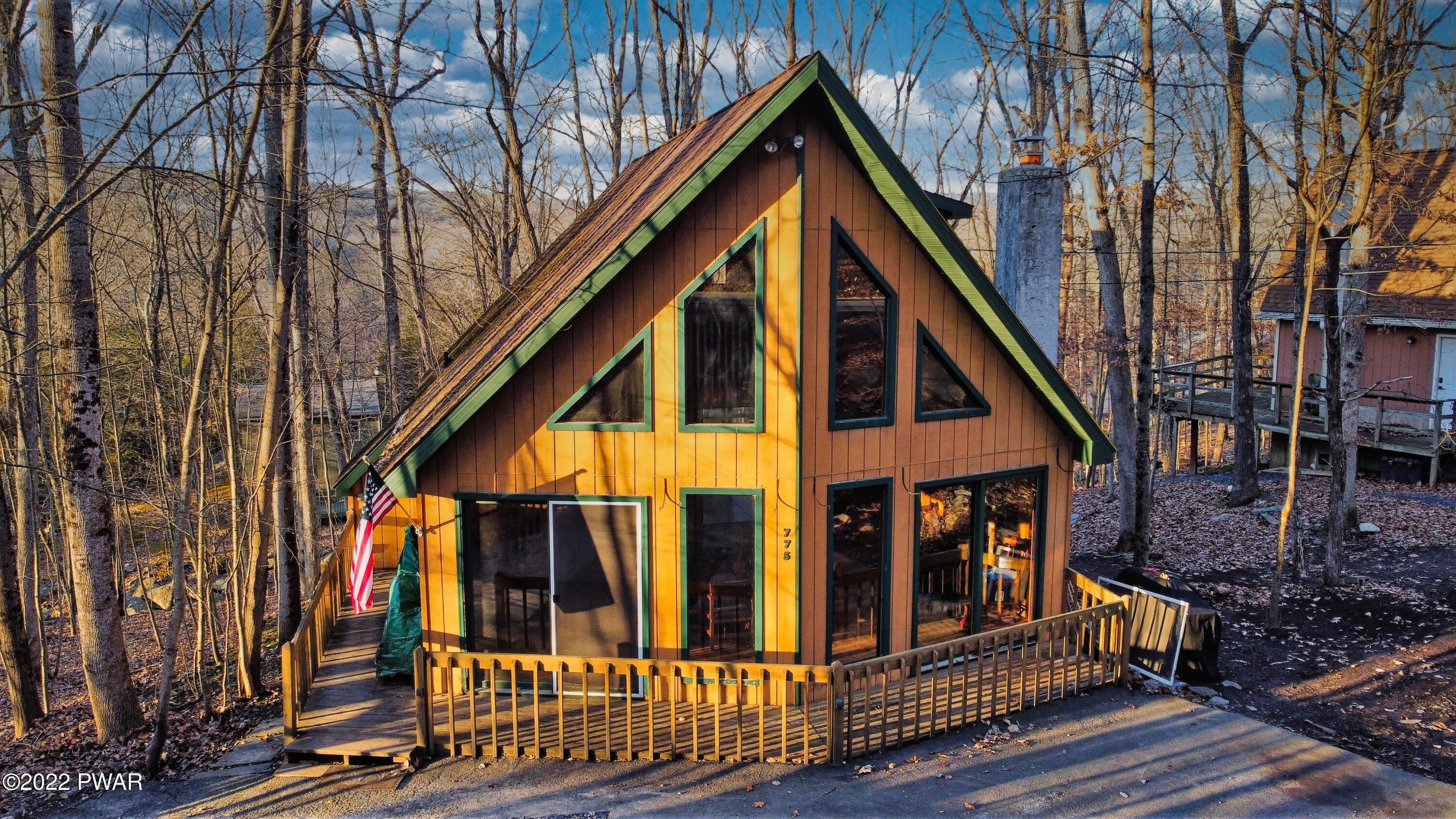 Bushkill, Pike County, PA Lakefront Property, Waterfront Property