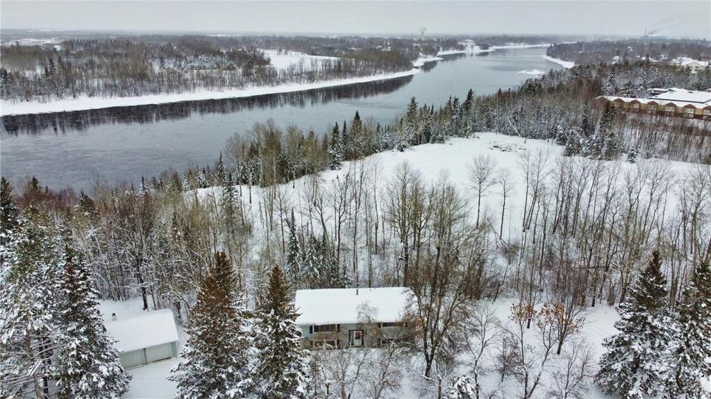 International Falls, Koochiching County, MN Lakefront Property