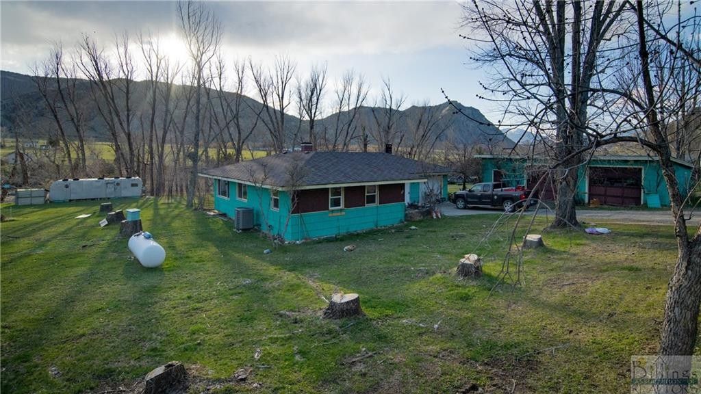 Corwin Springs, Park County, MT Lakefront Property, Waterfront Property