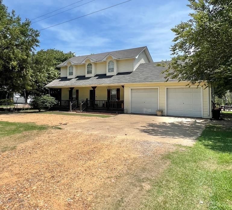 Lyon, Coahoma County, MS Lakefront Property, Waterfront Property, House