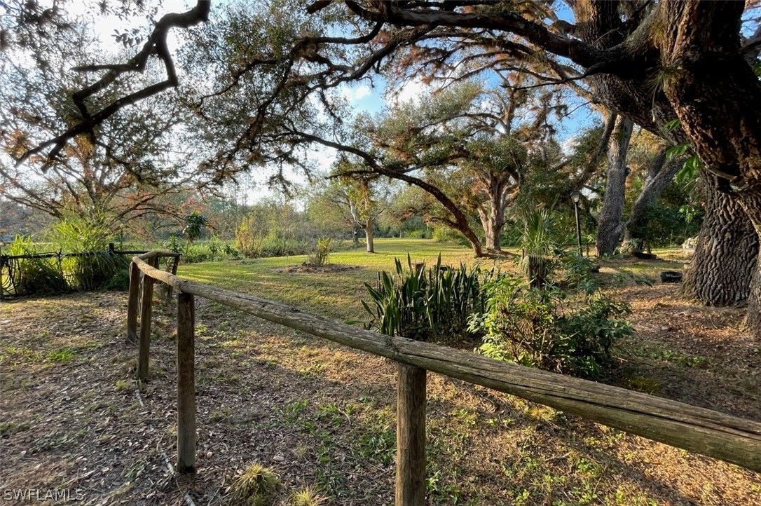 Labelle, Hendry County, FL Undeveloped Land, Lakefront Property