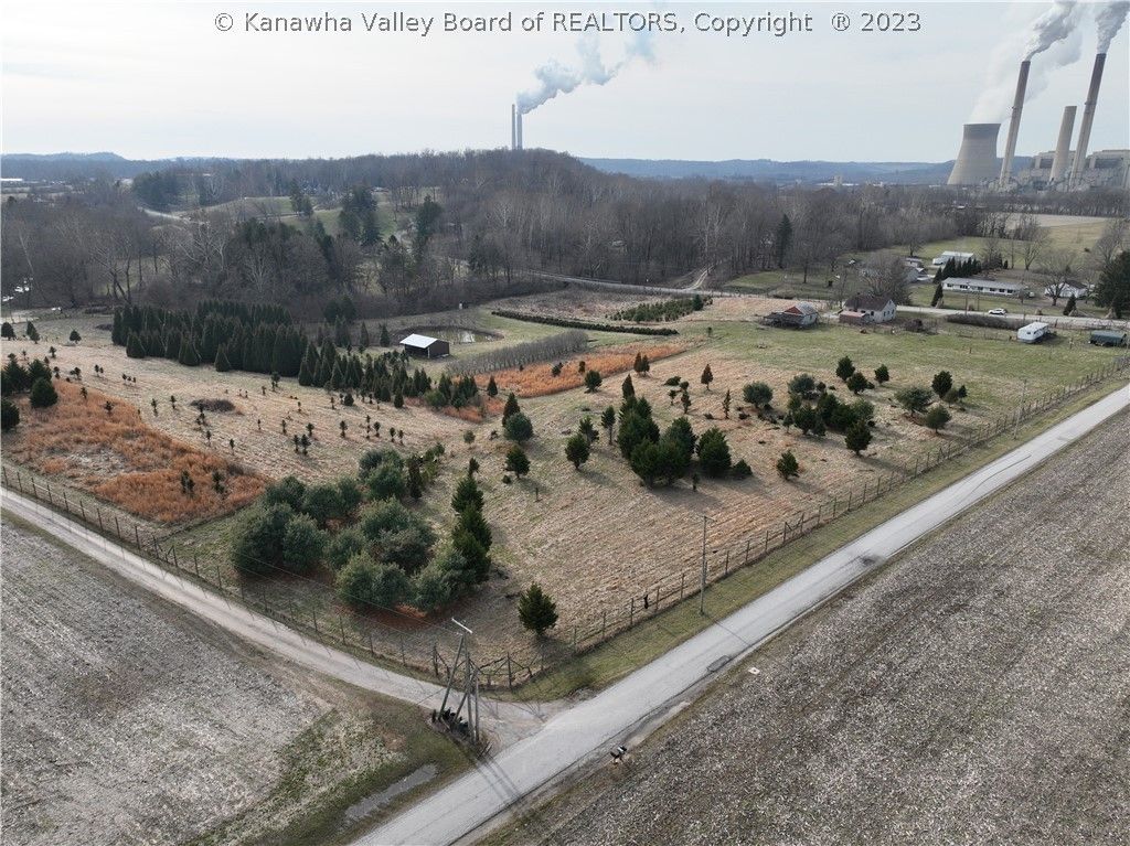 Point Pleasant, Mason County, WV Undeveloped Land, Lakefront Property