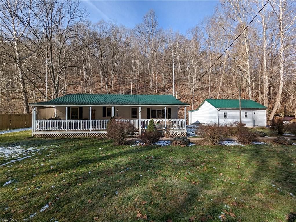 Grantsville, Calhoun County, WV Lakefront Property, Waterfront Property