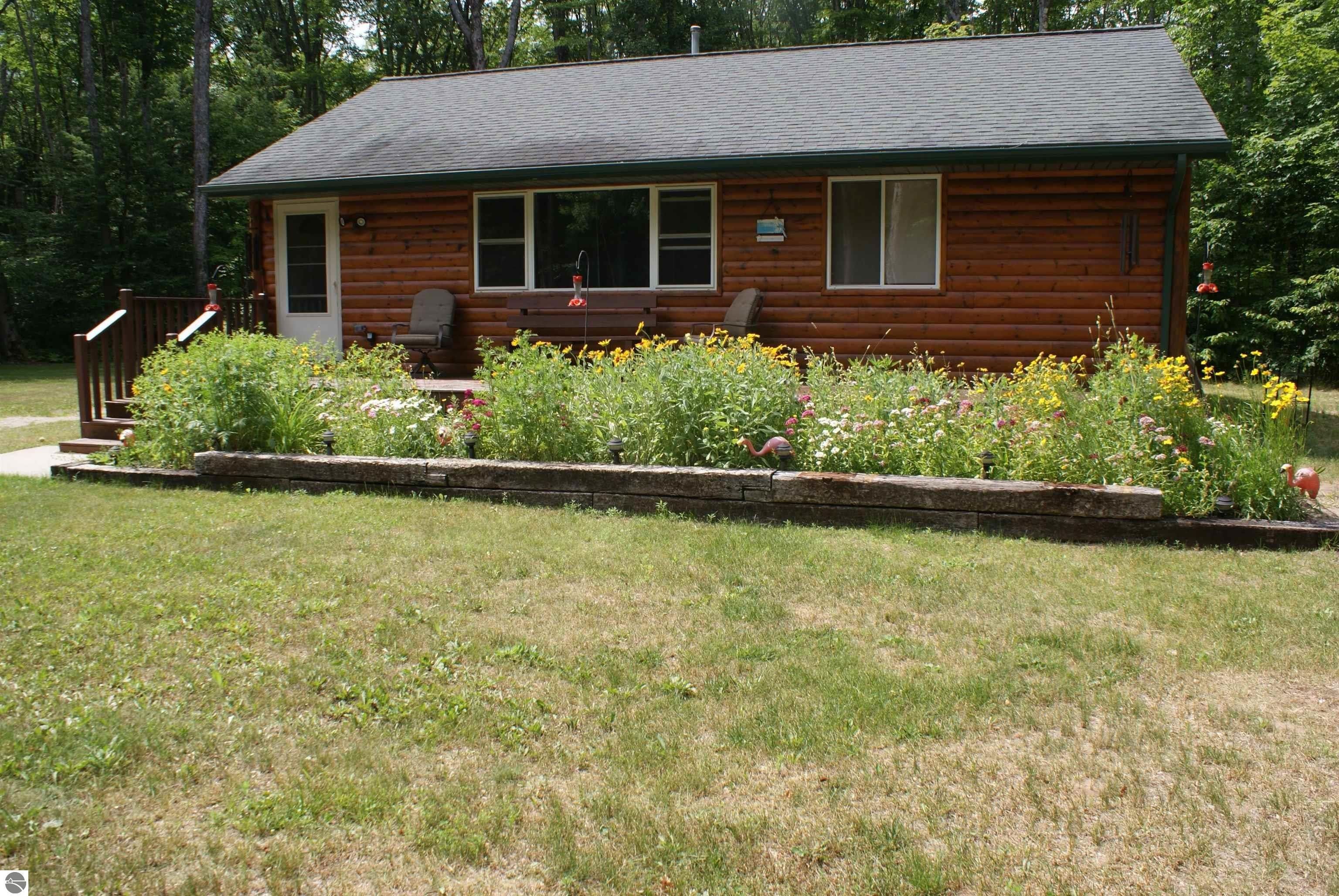 Munising, Alger County, MI Lakefront Property, Waterfront Property