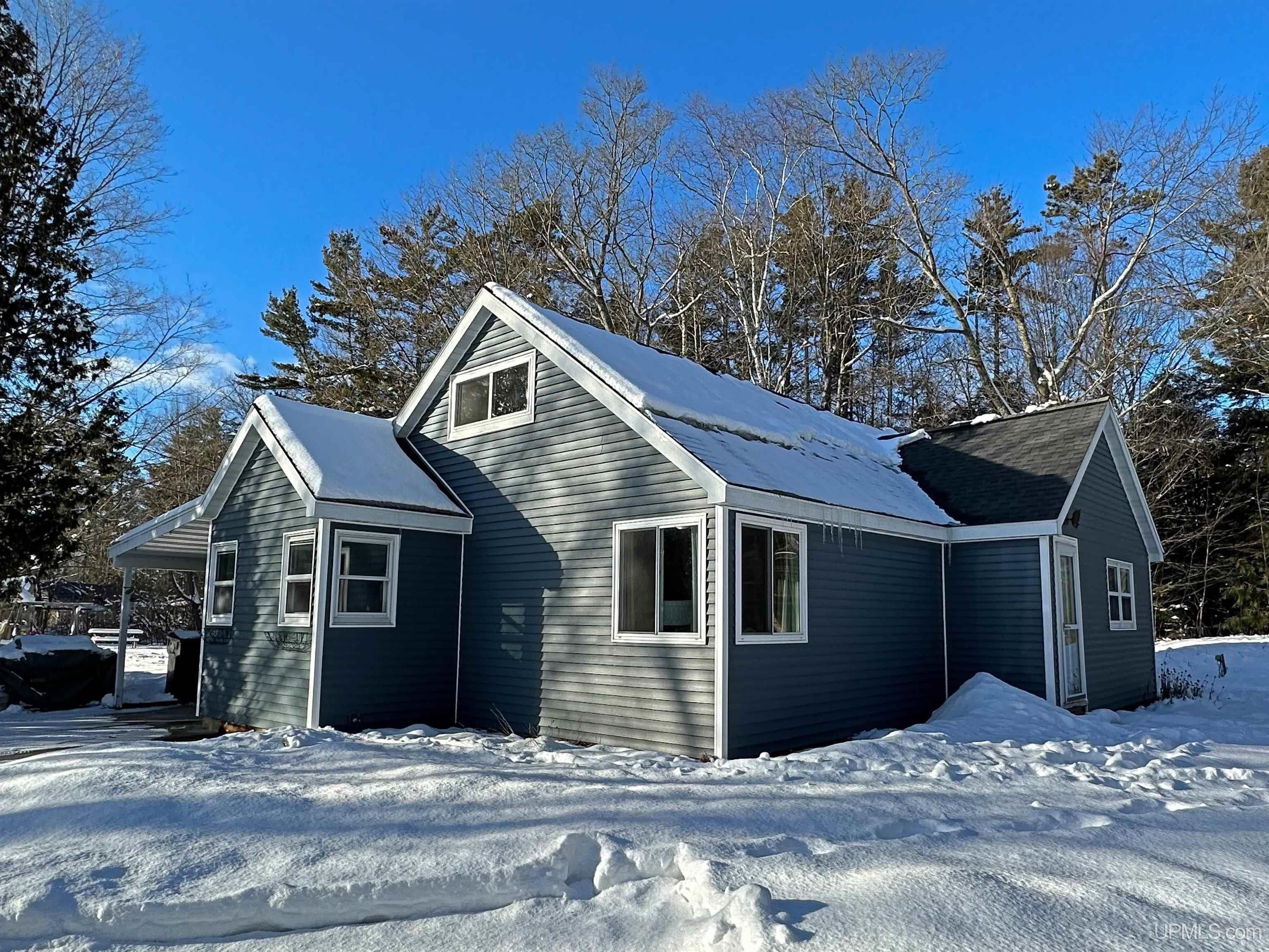 Escanaba, Delta County, MI Lakefront Property, Waterfront Property