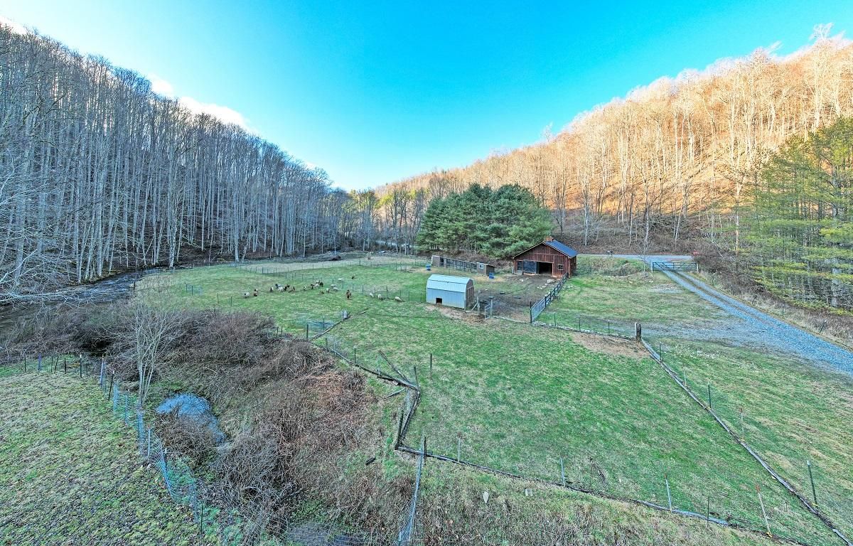 Mars Hill, Madison County, NC Hunting Property, House for sale Property
