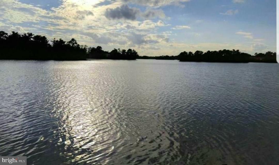Browns Mills, Burlington County, NJ Undeveloped Land, Lakefront