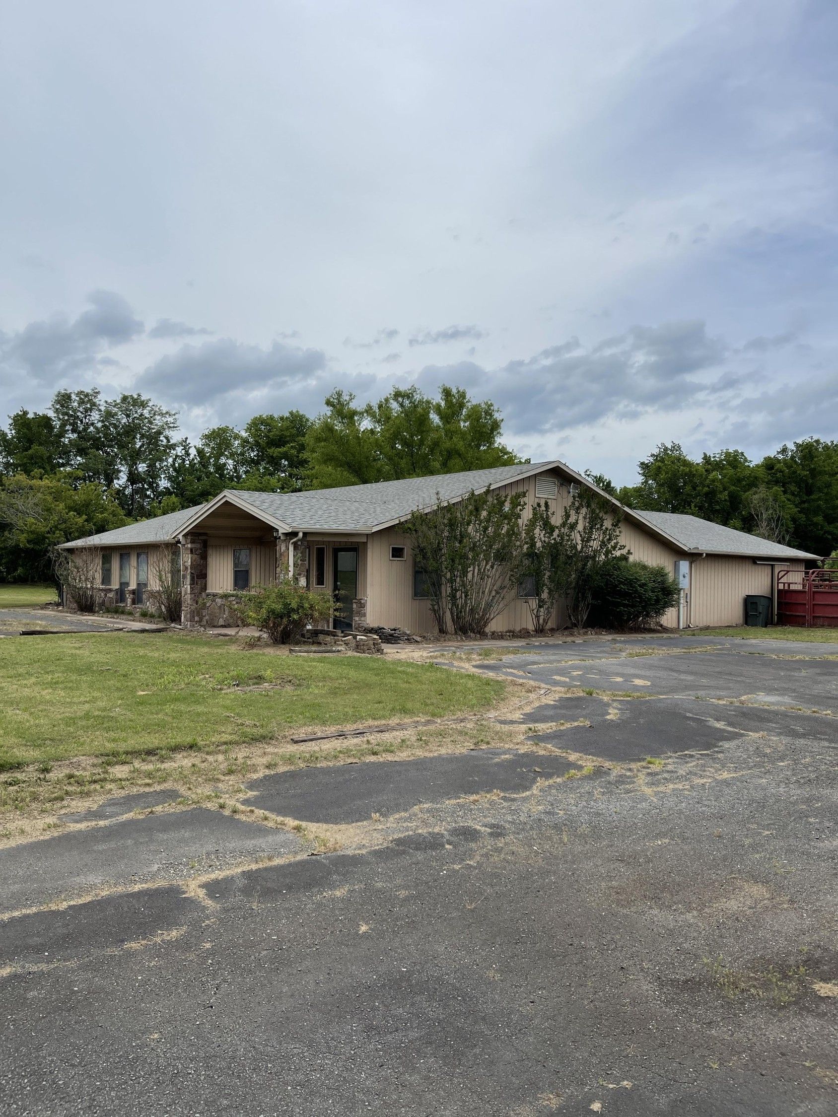 Leslie, Searcy County, AR Commercial Property, House for sale Property