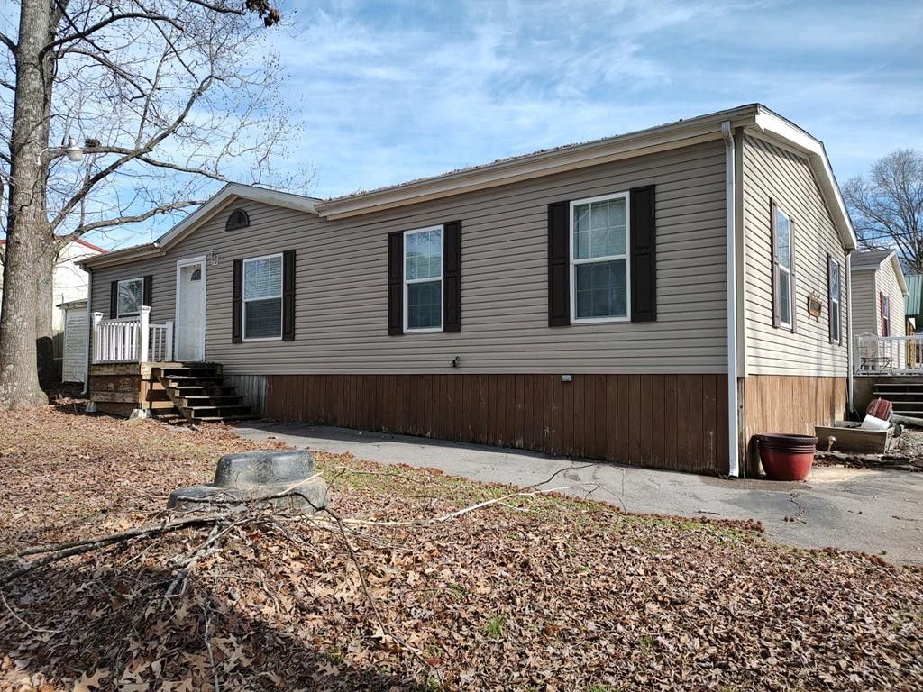 Springville, Henry County, TN Lakefront Property, Waterfront Property, House for sale Property