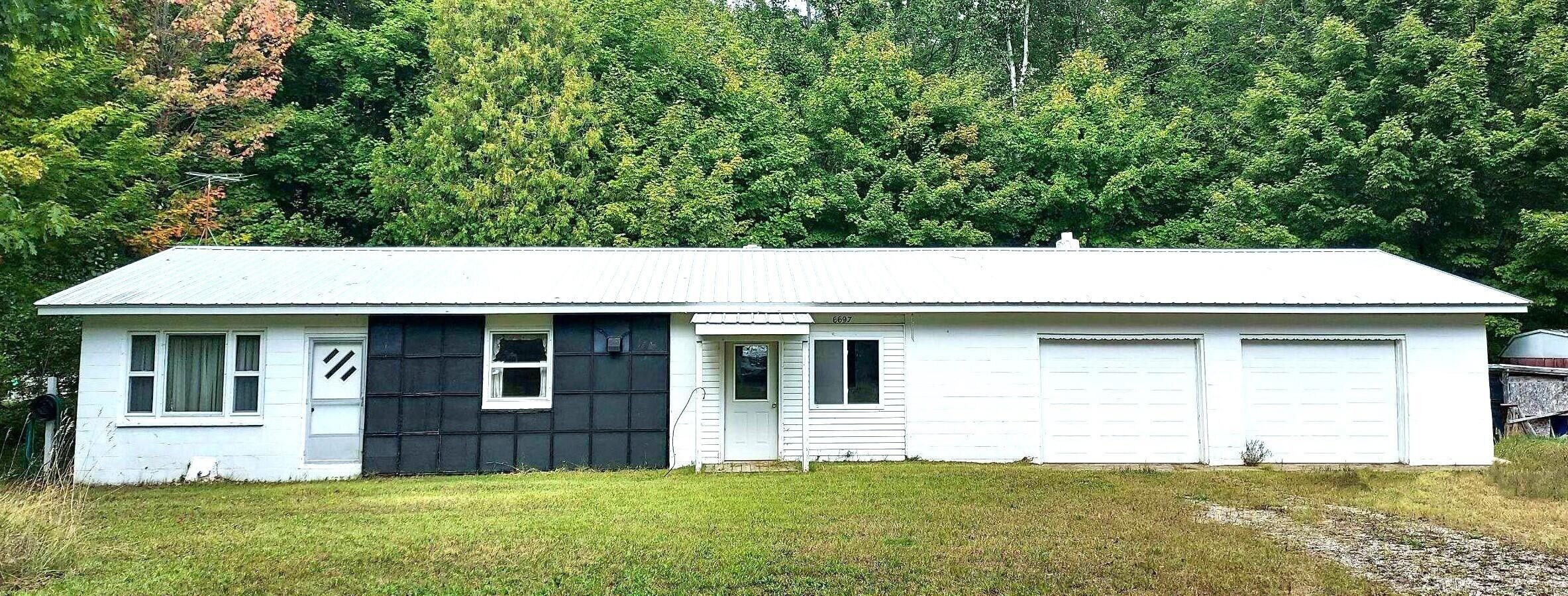 Cheboygan, Cheboygan County, MI House for sale Property ID 415780622