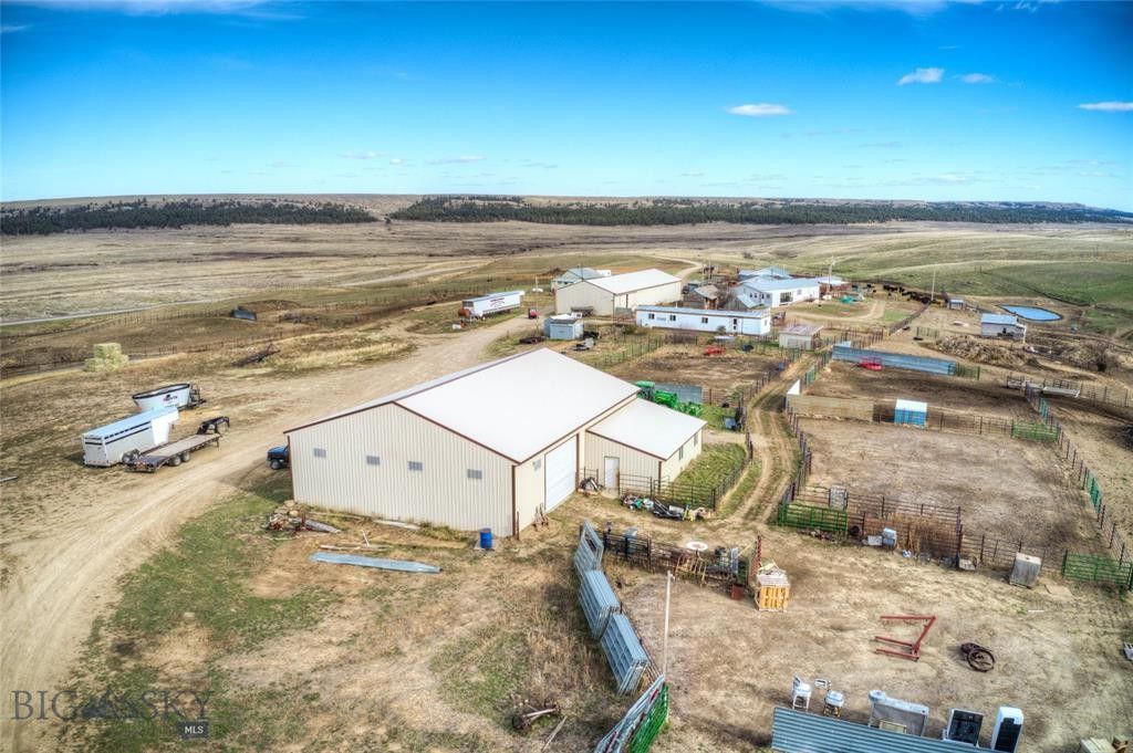 Lewistown, Fergus County, MT Farms and Ranches, House for sale Property