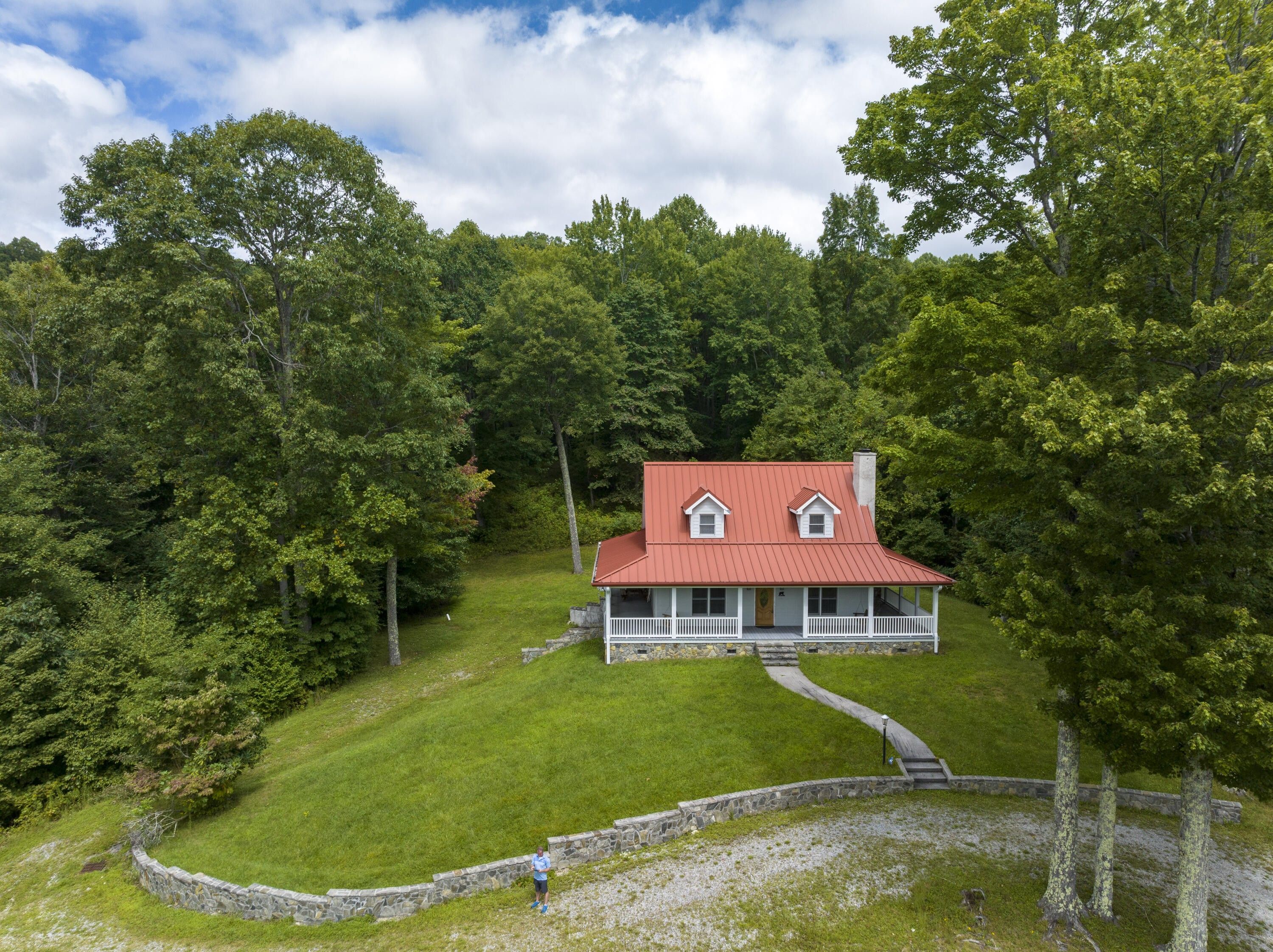 Roan Mountain, Carter County, TN House for sale Property ID 415794914