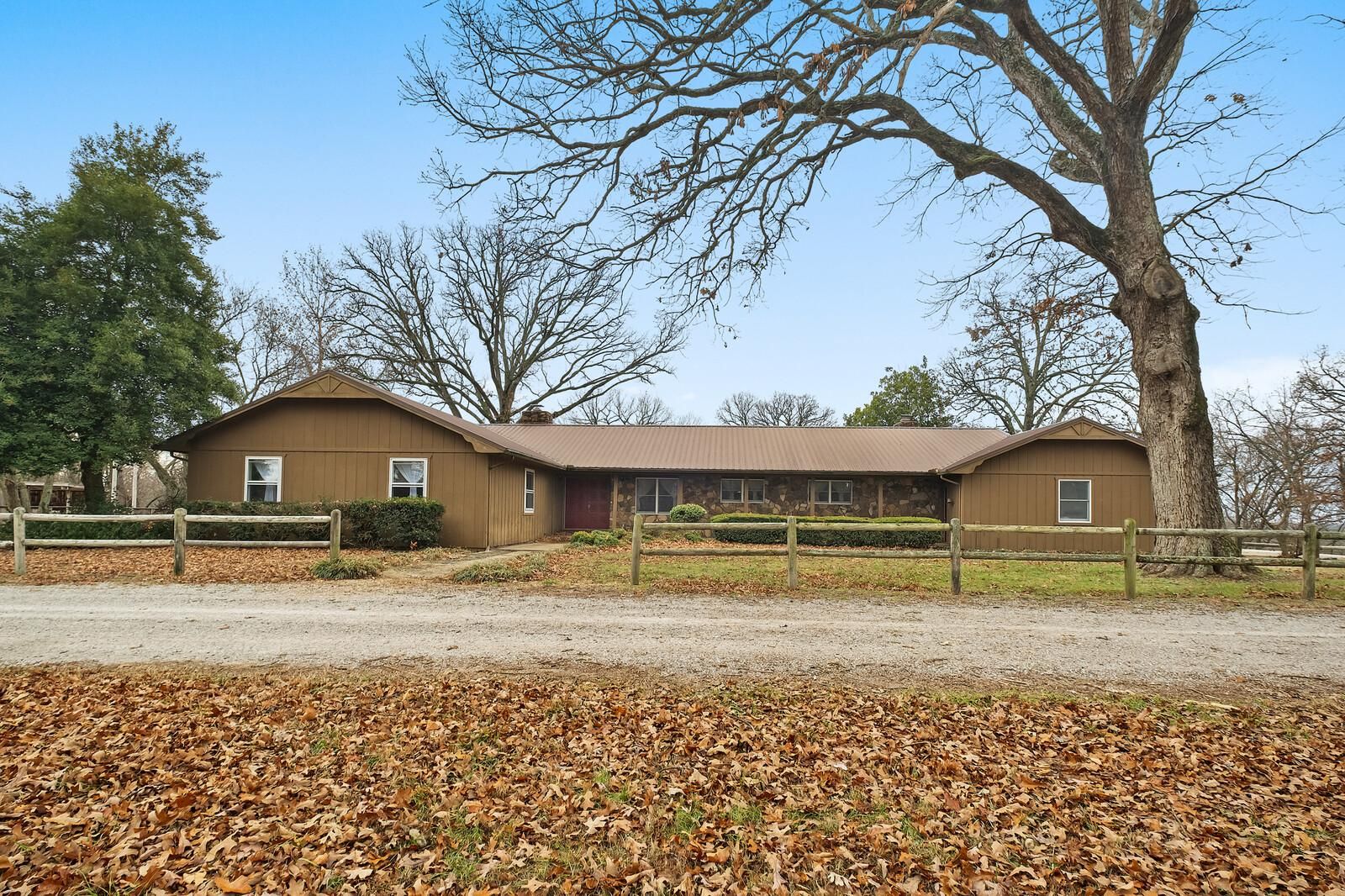 Noel, McDonald County, MO Farms and Ranches, Hunting Property, House