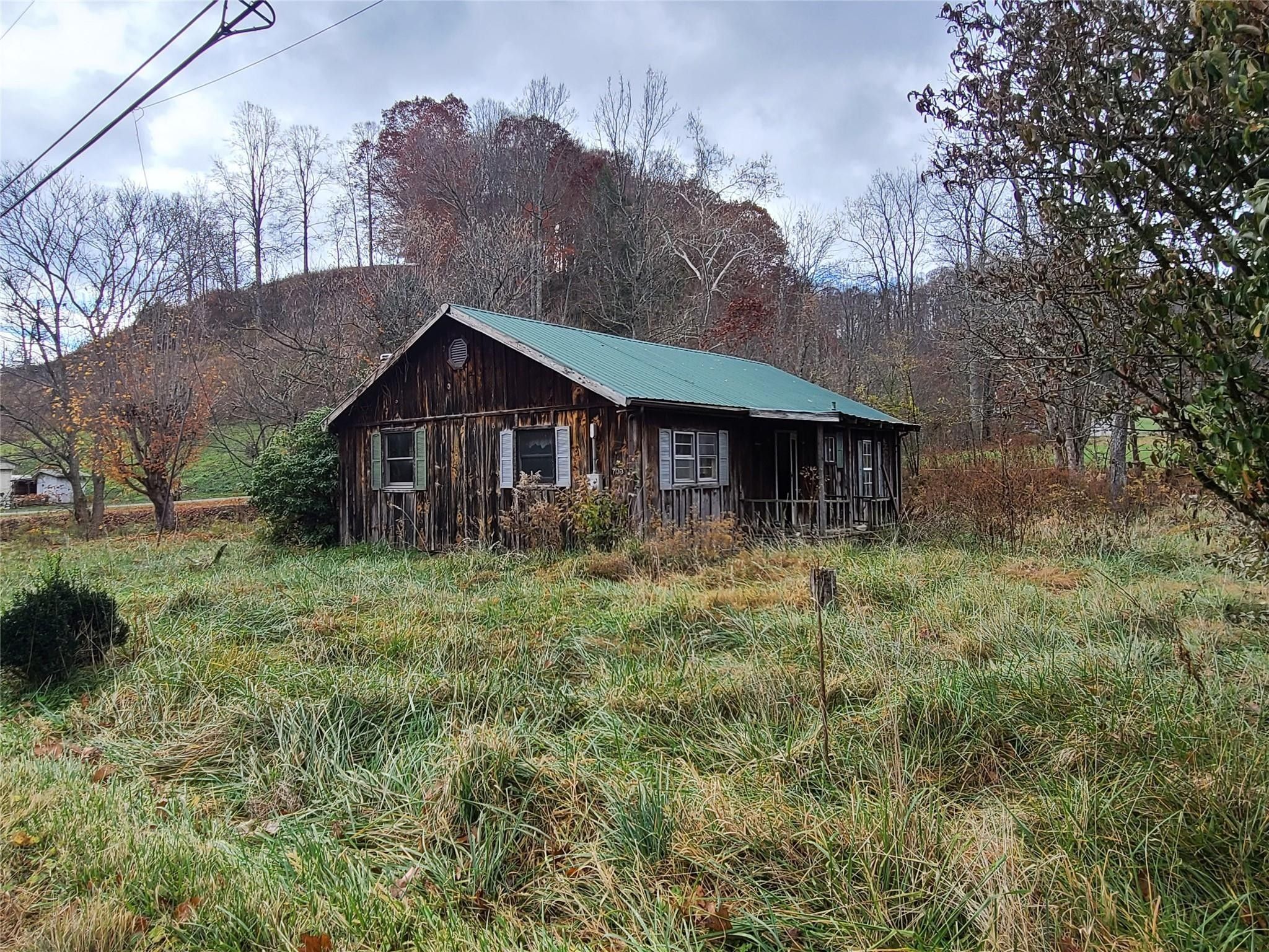 Bakersville, Mitchell County, NC House for sale Property ID 415787863