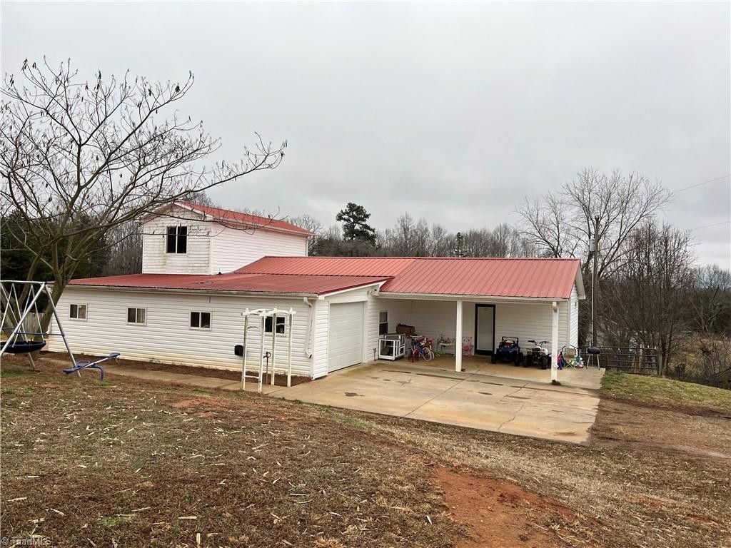 Danbury, Stokes County, NC House for sale Property ID 415505369