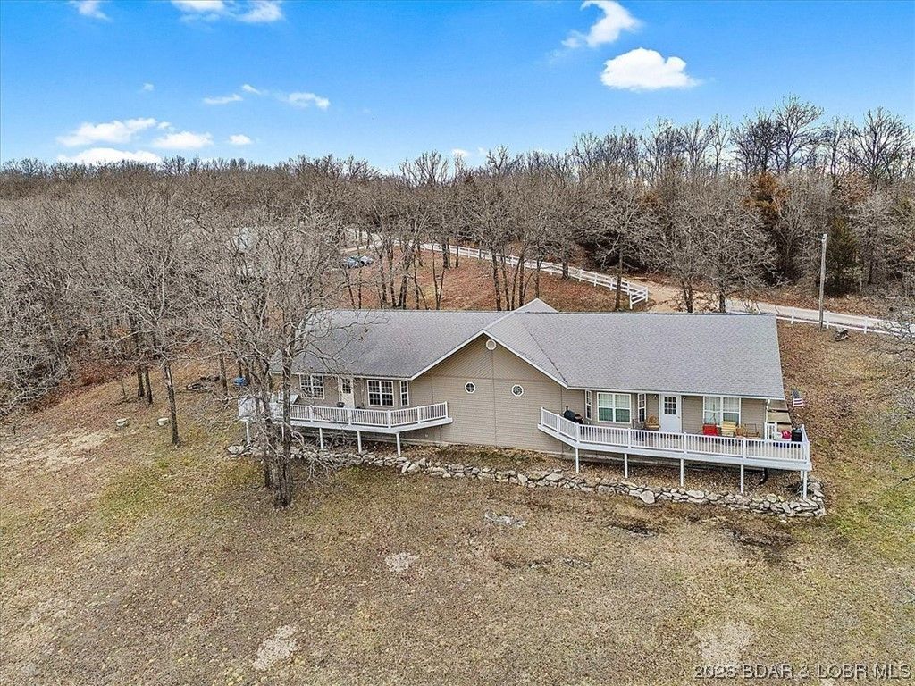 Edwards, Benton County, MO Commercial Property, House for sale Property