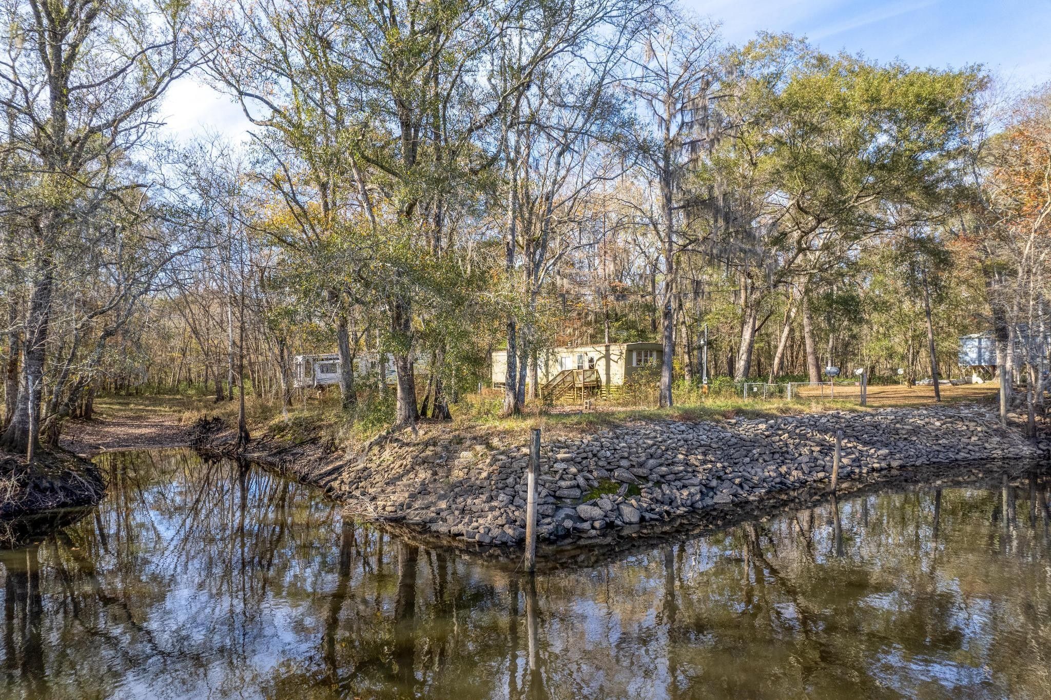 Ridgeville, Colleton County, SC Undeveloped Land, Lakefront Property