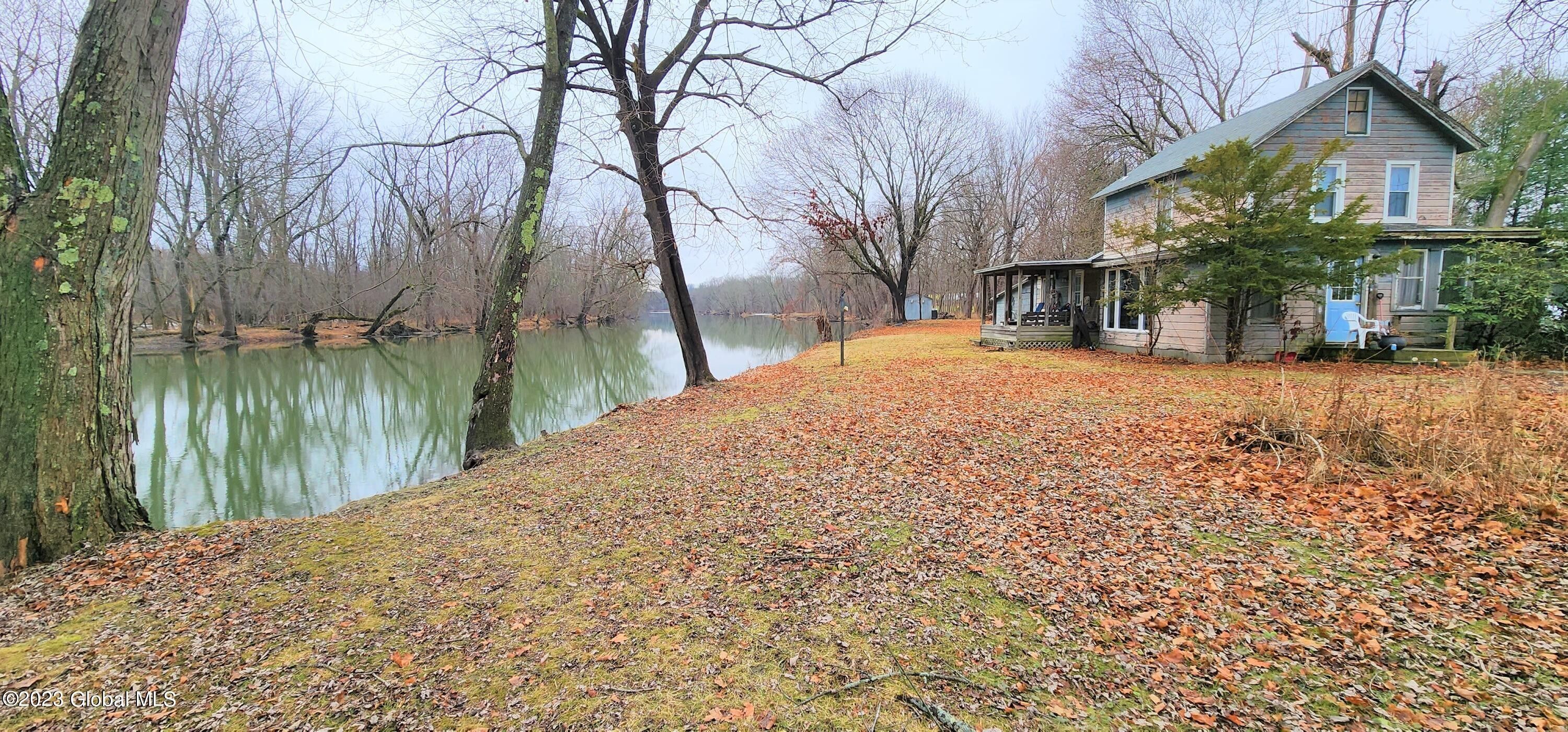 Hudson, Columbia County, NY Lakefront Property, Waterfront Property, House for sale Property ID