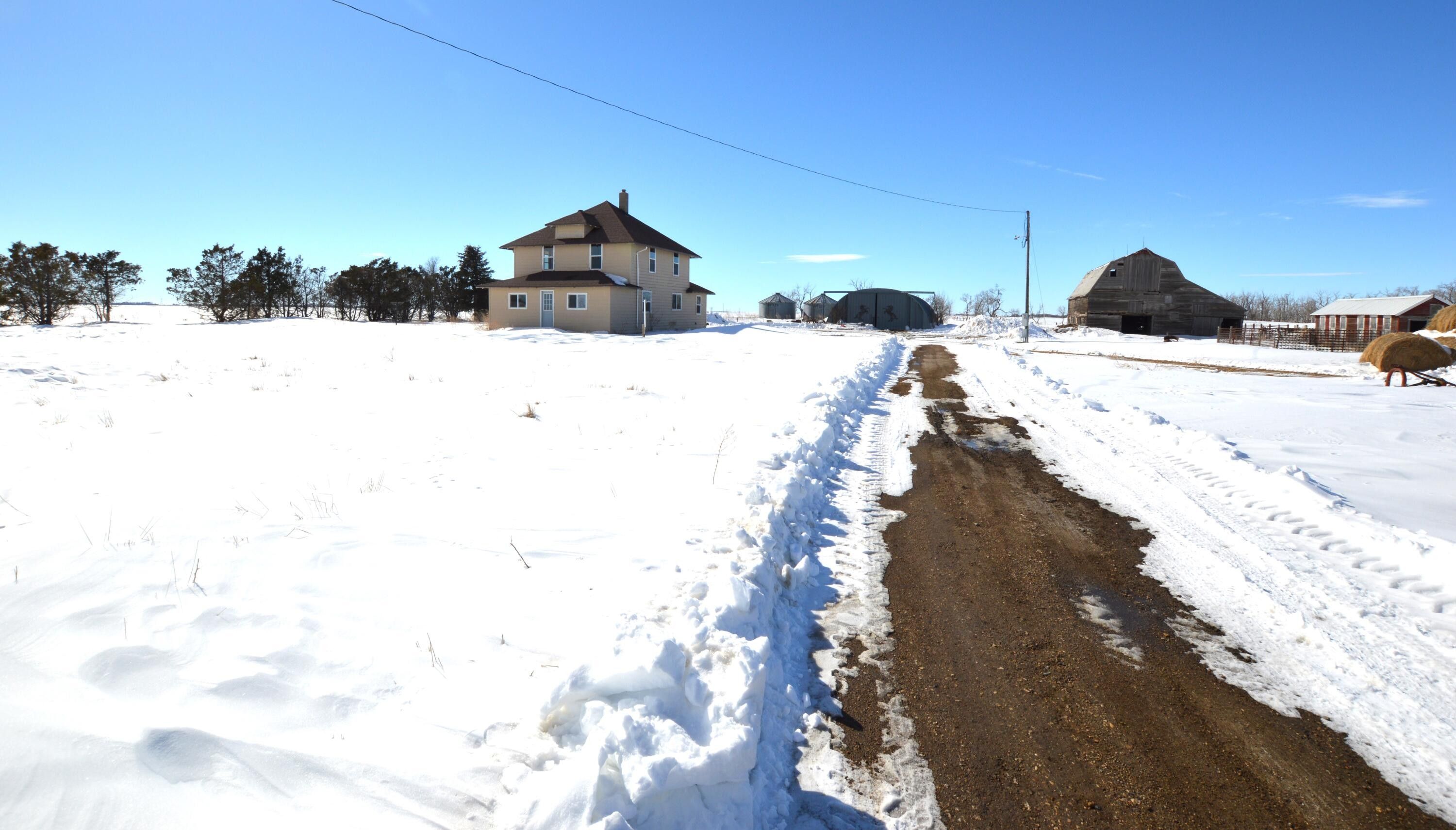 Columbia, Brown County, SD House for sale Property ID 415901667