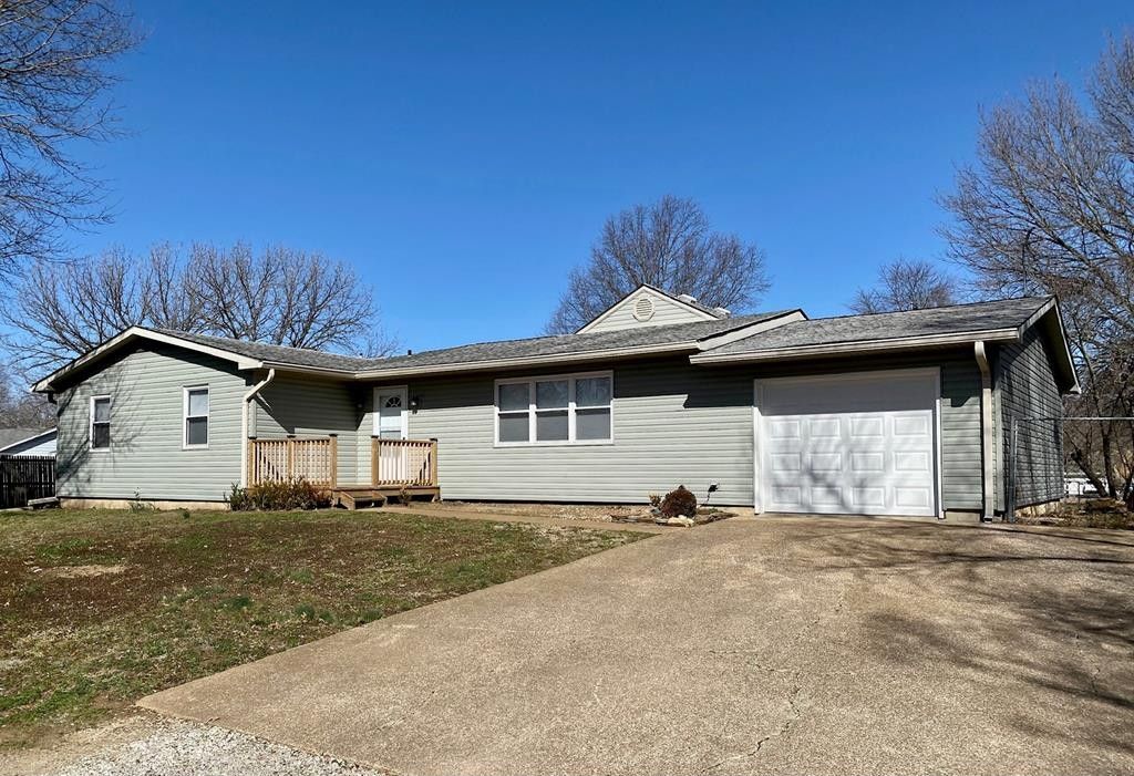 Parsons, Labette County, KS House for sale Property ID 415909597