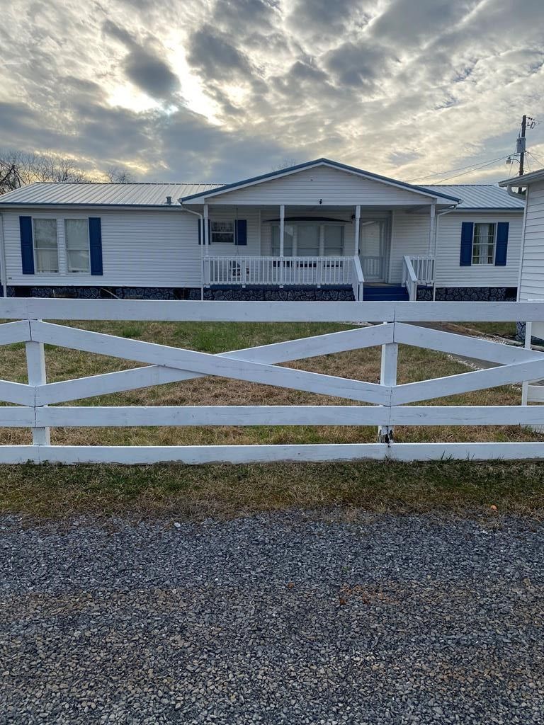 Raven, Tazewell County, VA House for sale Property ID 415983507