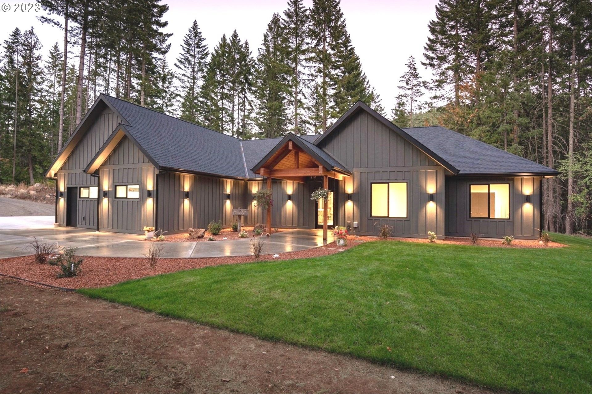 White Salmon, Klickitat County, WA Lakefront Property, Waterfront